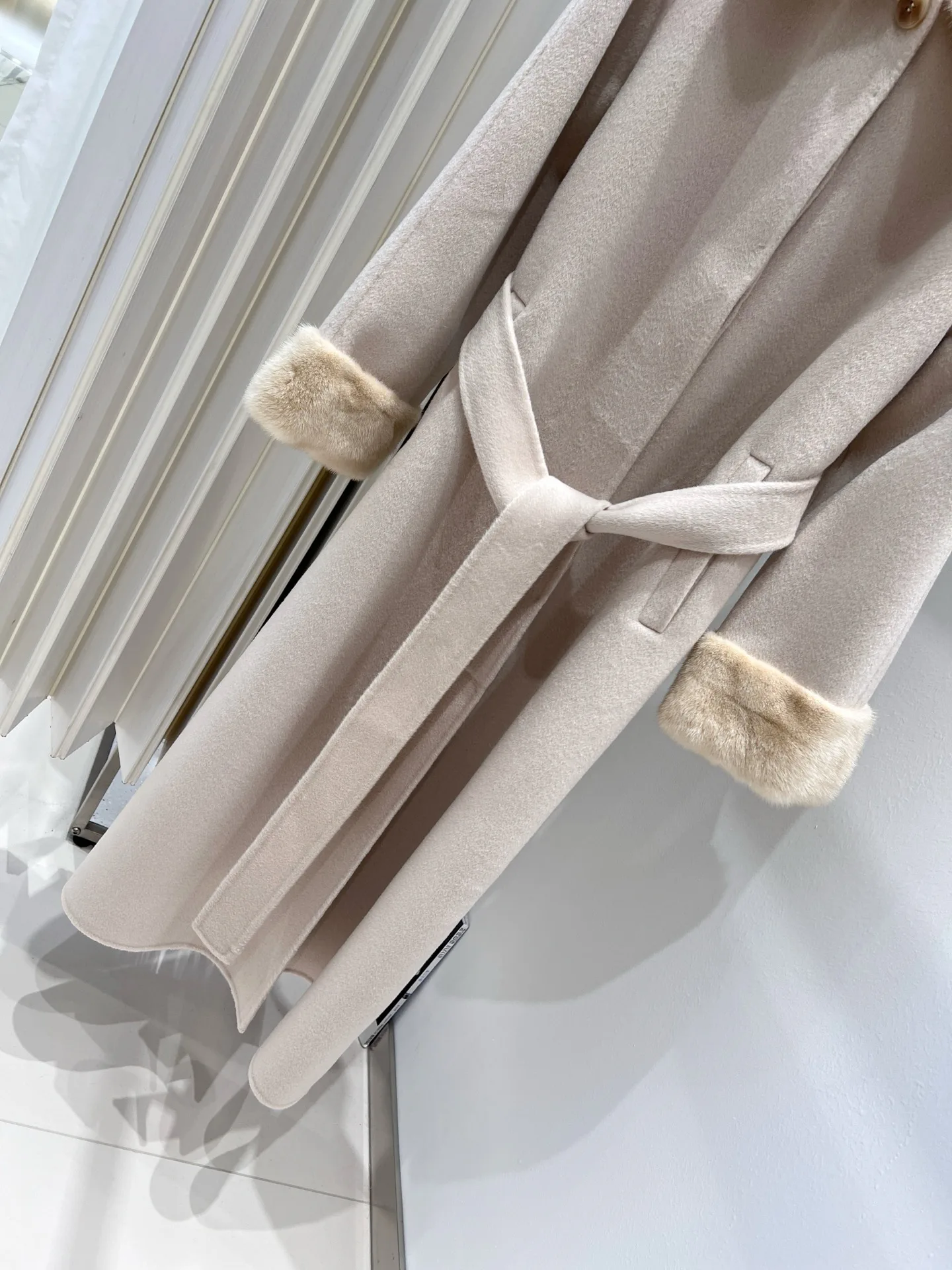 Пальто Женские Loro Piana 18408956