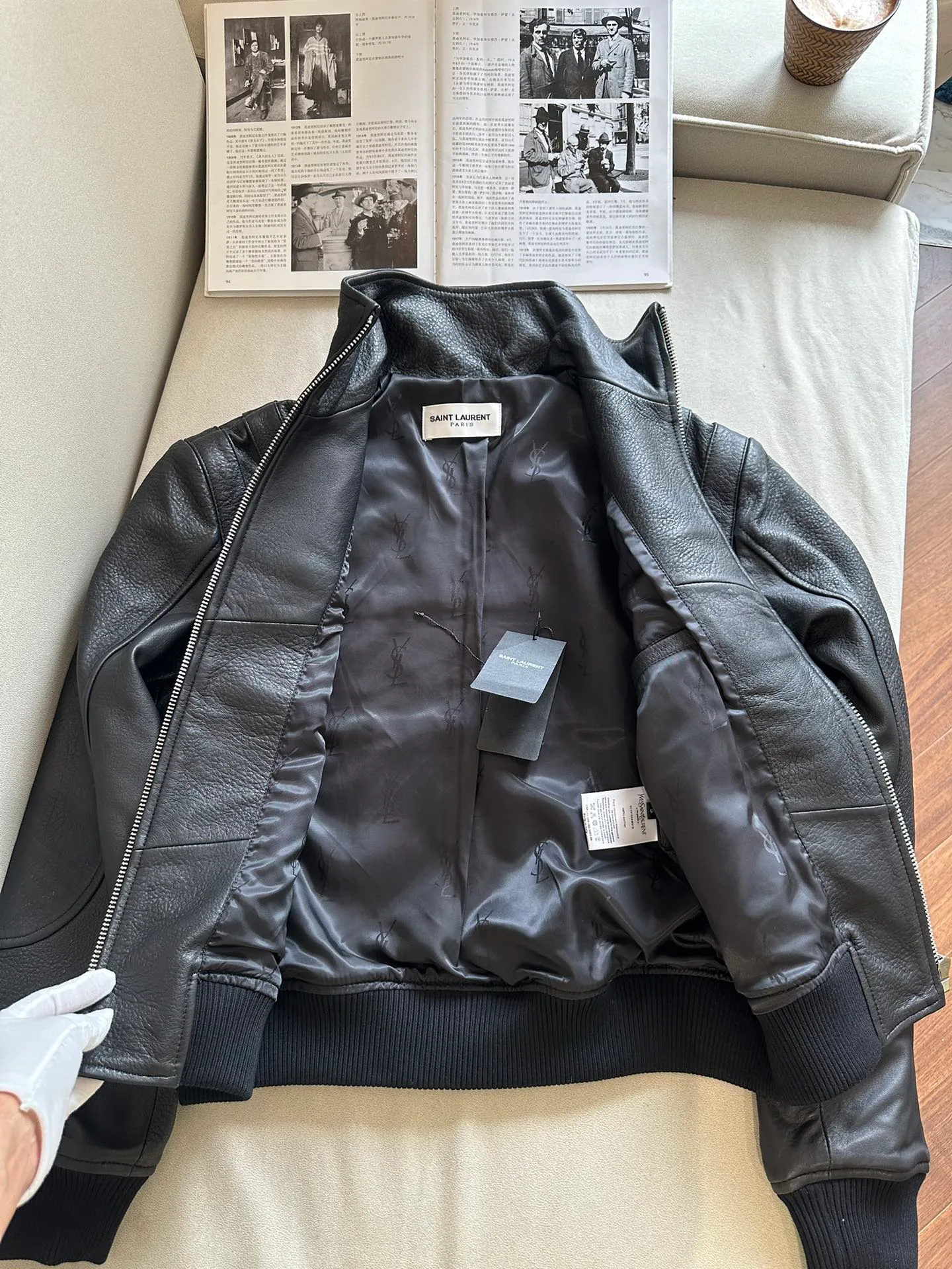 Кожаные Куртки И Дублёнки Женские Saint Laurent 11518167
