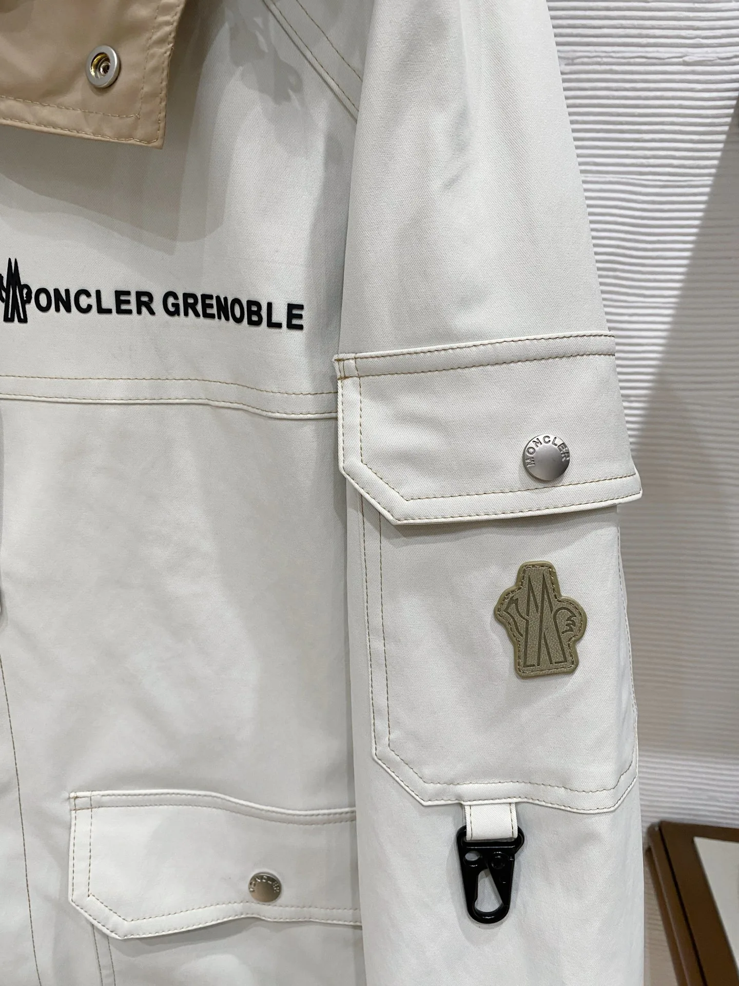 Куртки И Пуховики Мужские Moncler 10271895