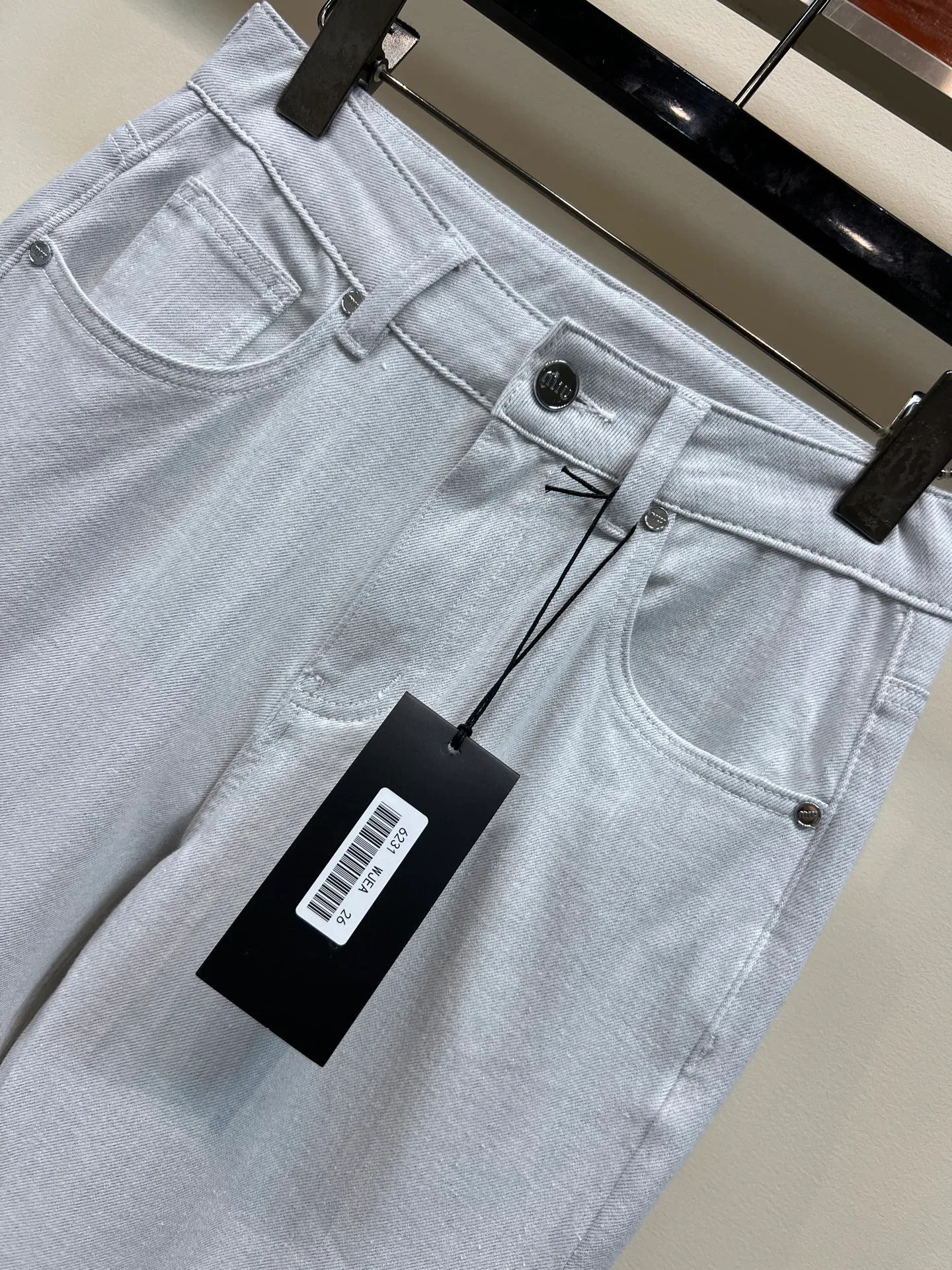 Джинсы Женские Miu Miu 10885885