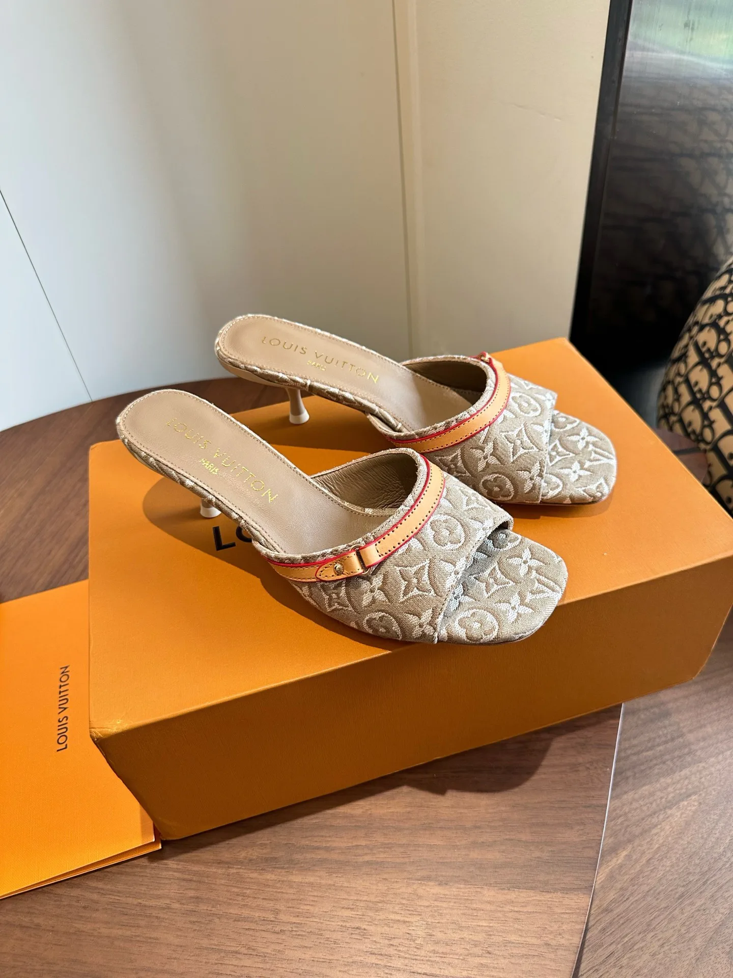 Мюли И Сабо Женские Louis Vuitton 17580805