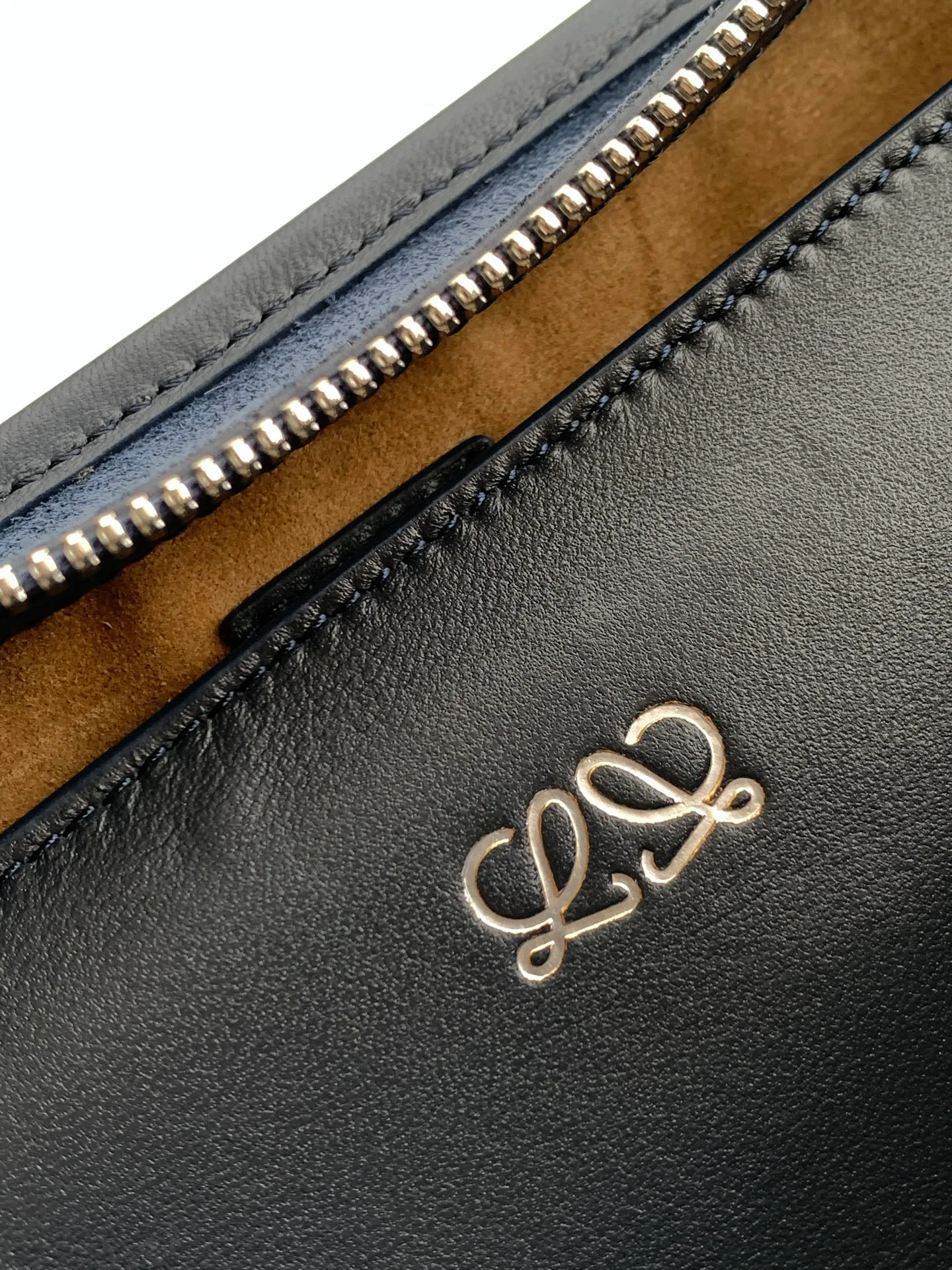 Классические Сумки Женские Loewe 18004761