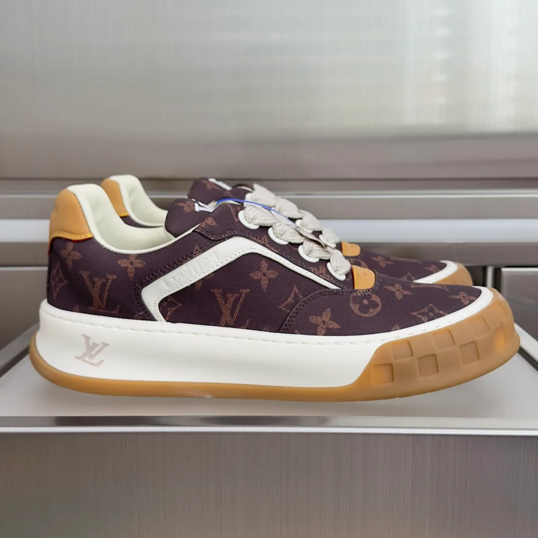 Кроссовки Мужские Louis Vuitton 18703778
