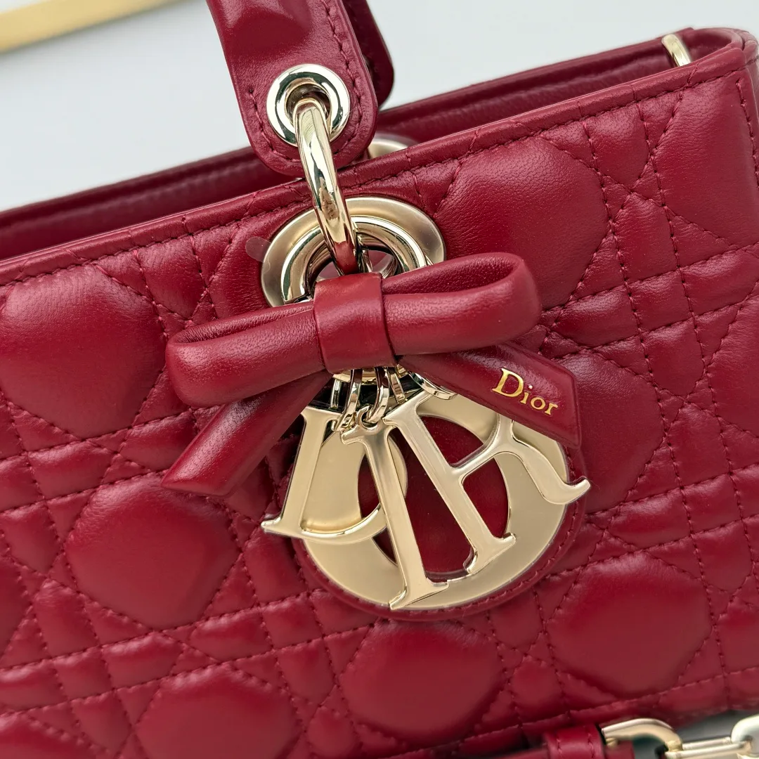 Классические Сумки Женские Christian Dior 18116296