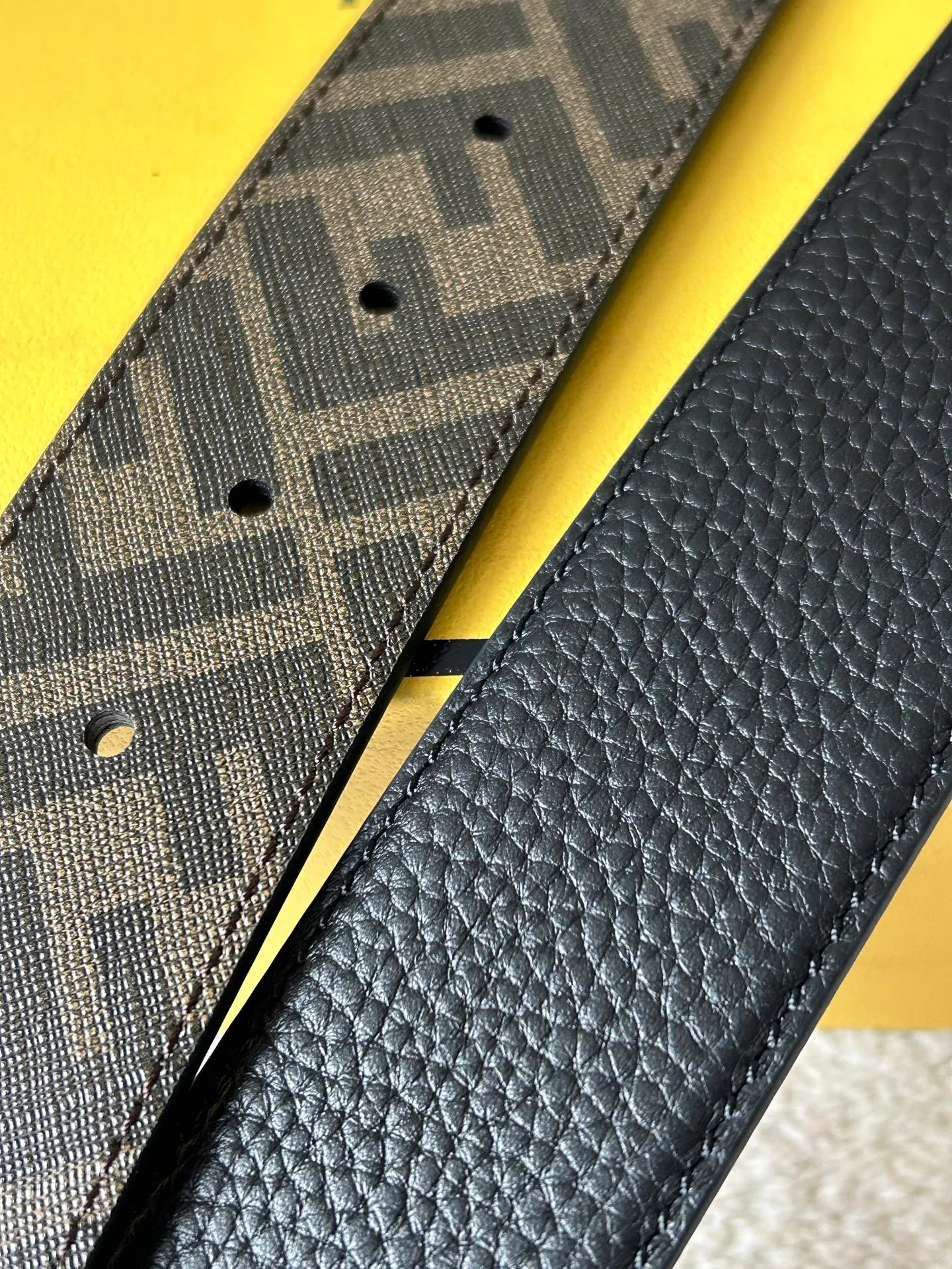 Ремни Fendi 11704487