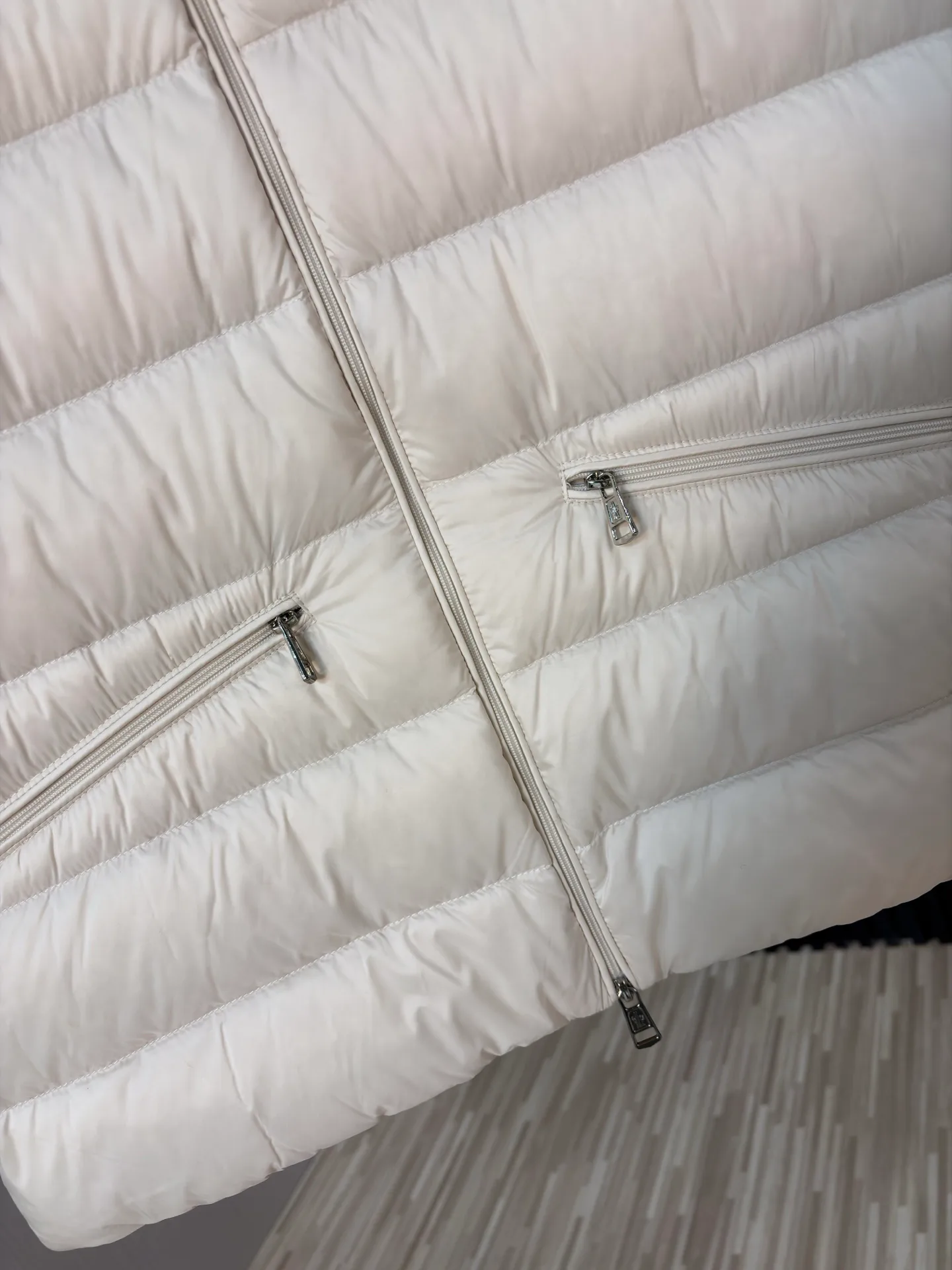 Жилеты Женские Moncler 17944006