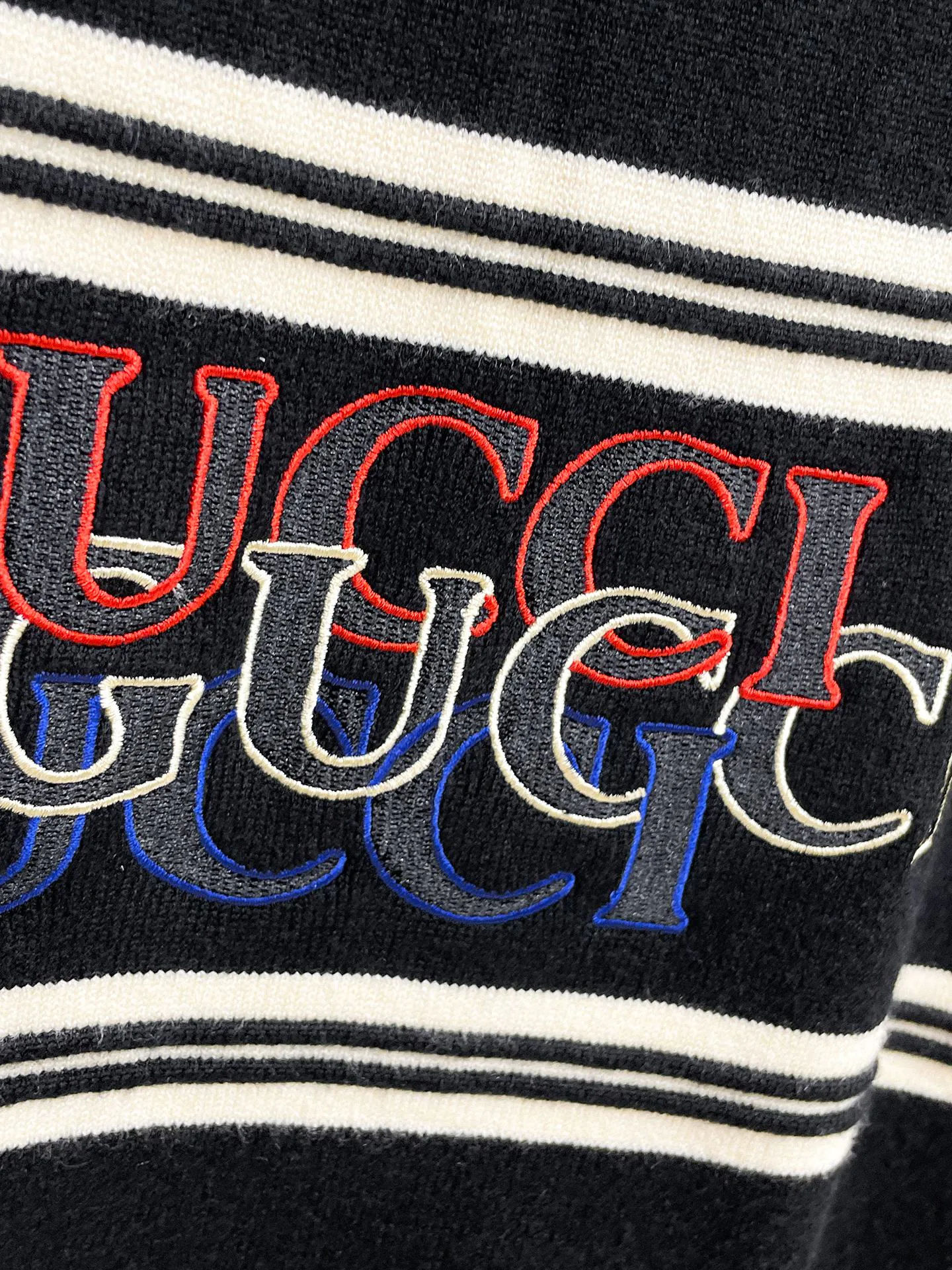 Джемперы И Свитеры Мужские Gucci 384067