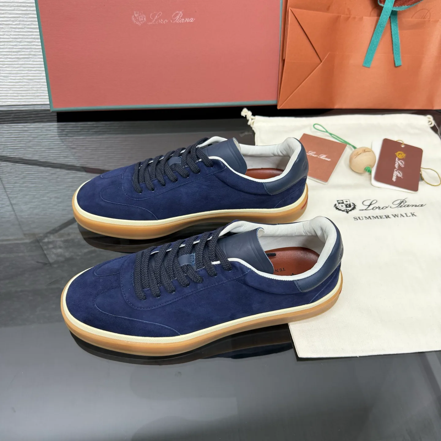 Кроссовки Женские Loro Piana 17955584