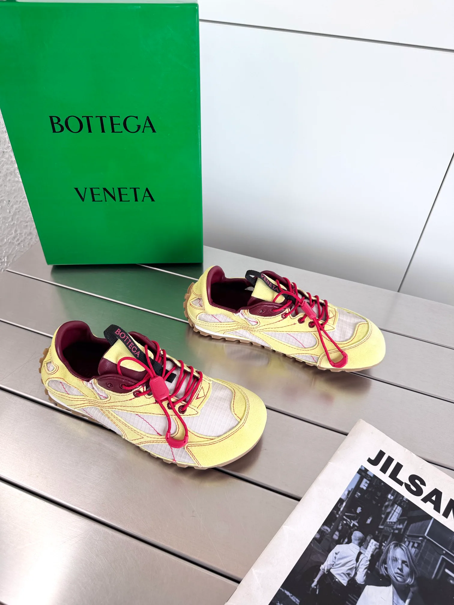 Кроссовки Женские Bottega Veneta 11911490