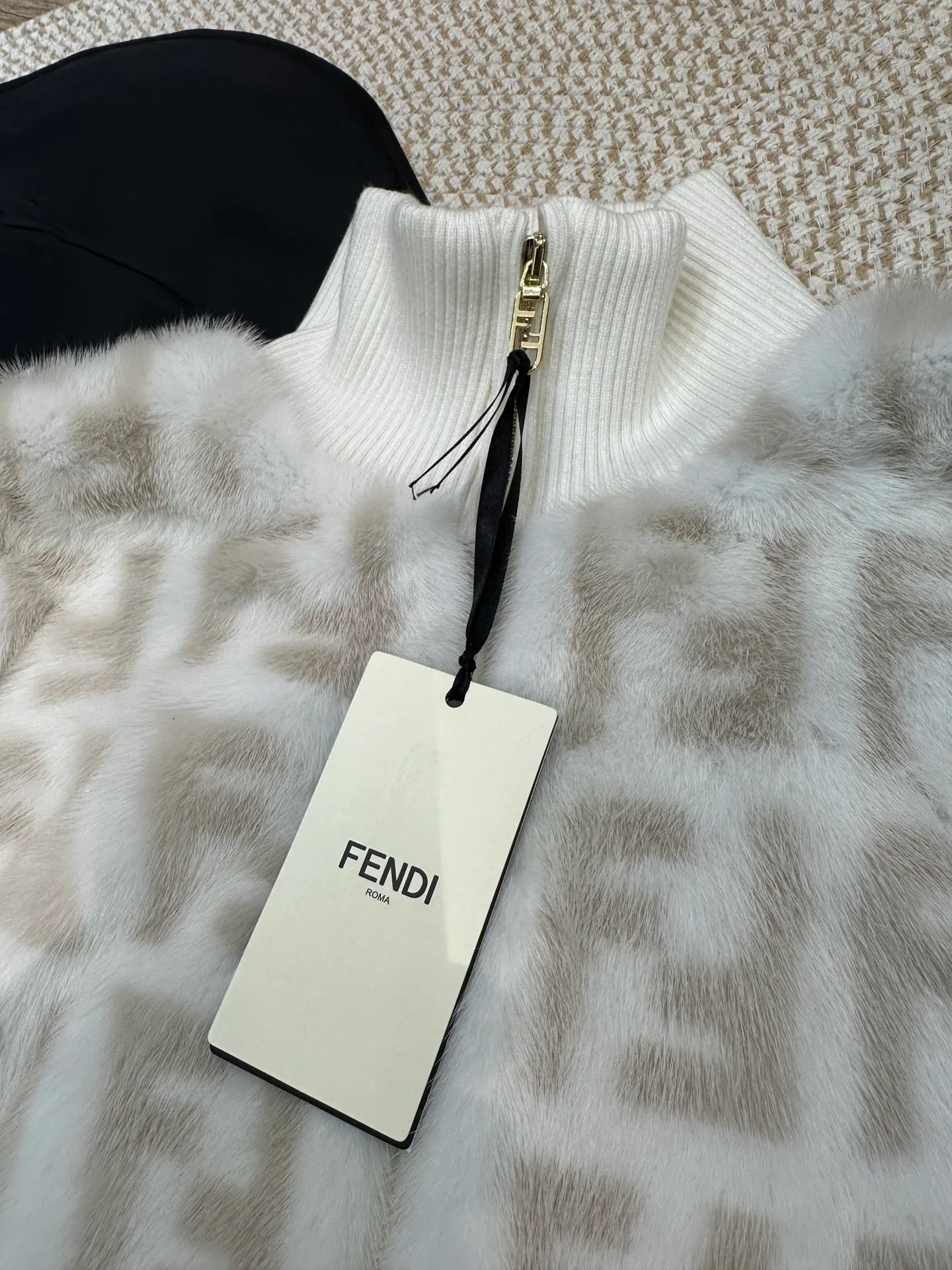 Джемперы И Свитеры Женские Fendi 2237802