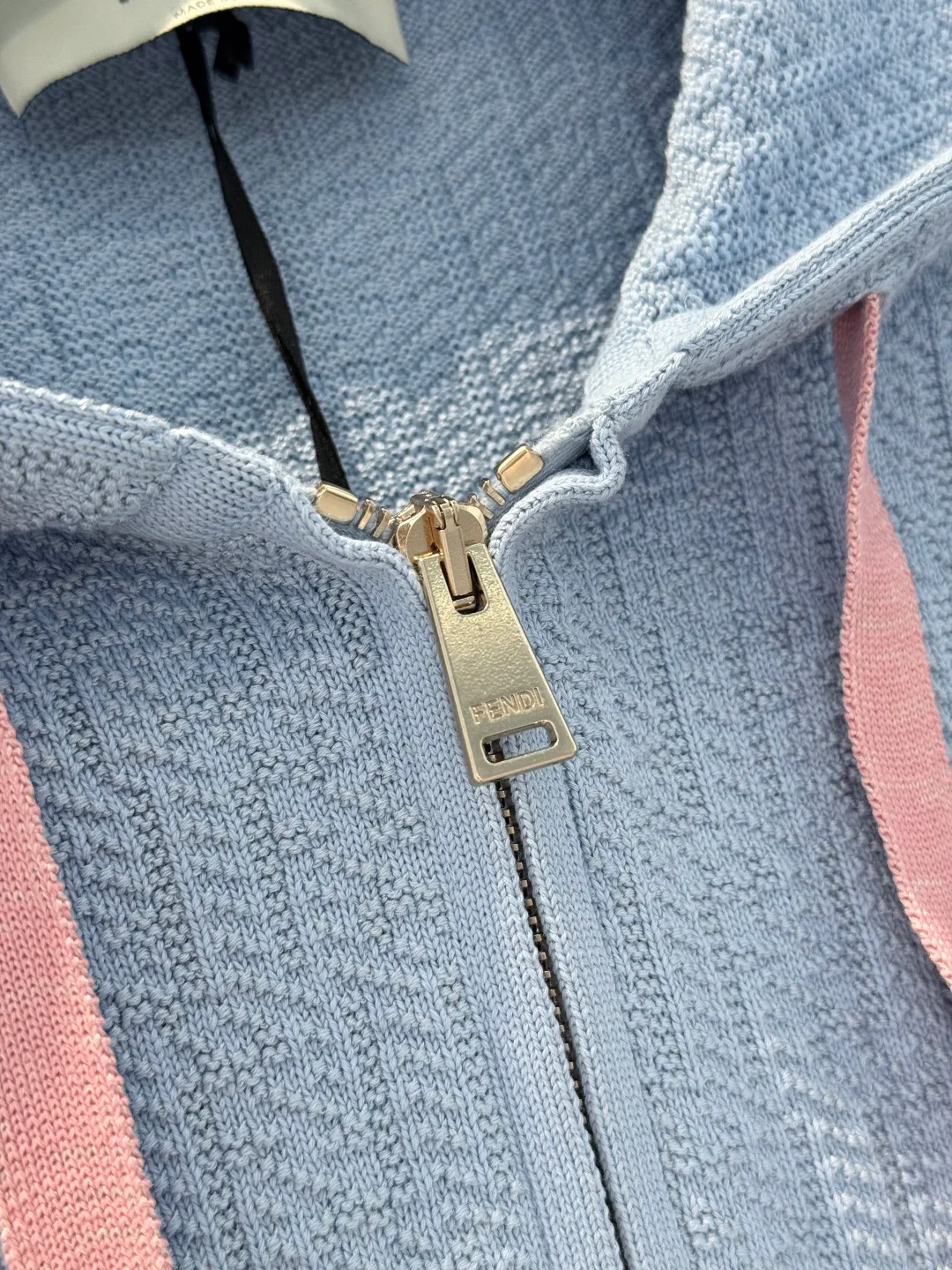 Куртки И Пуховики Женские Fendi 11663793