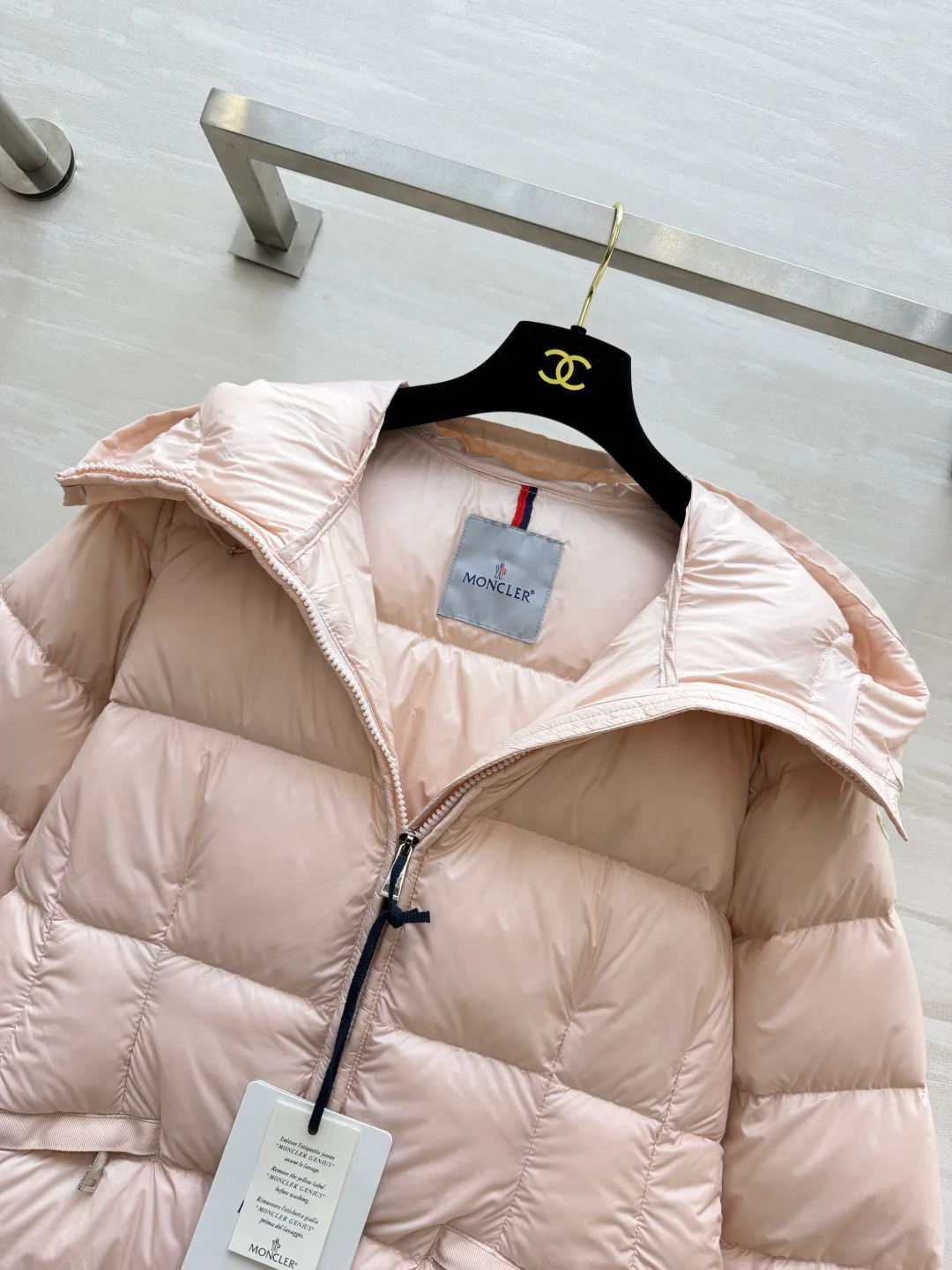 Куртки И Пуховики Женские Moncler 19018539