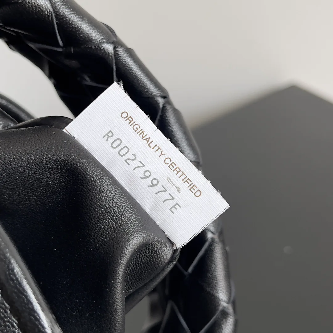 Классические Сумки Женские Bottega Veneta 17488720