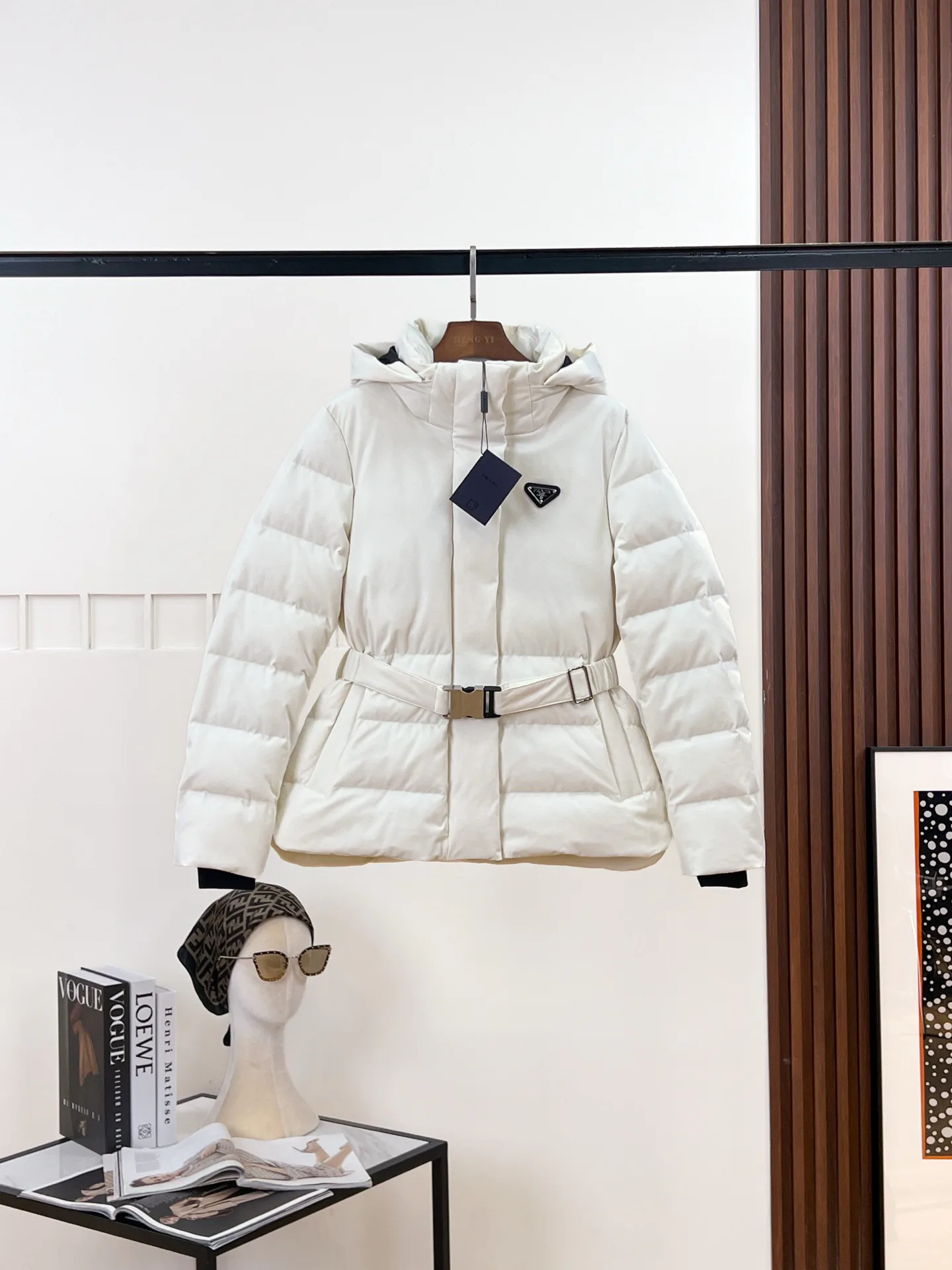 Куртки И Пуховики Женские Prada 18228710