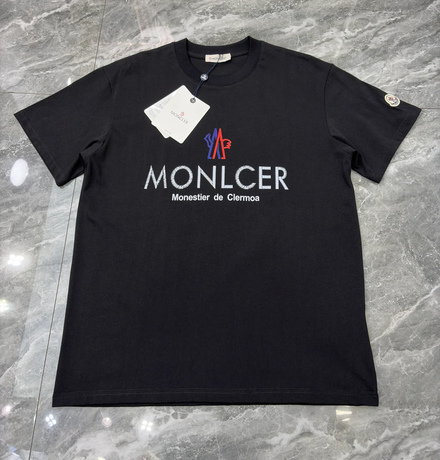 Футболки Женские Moncler 11424370