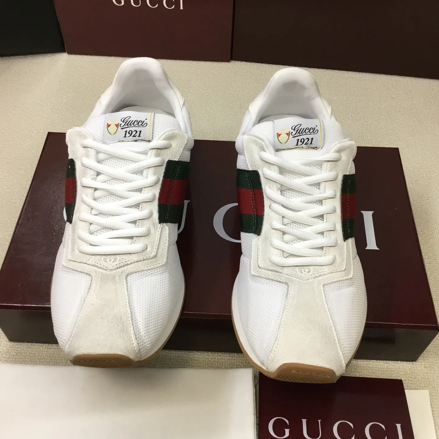 Кроссовки Женские Gucci 18773885