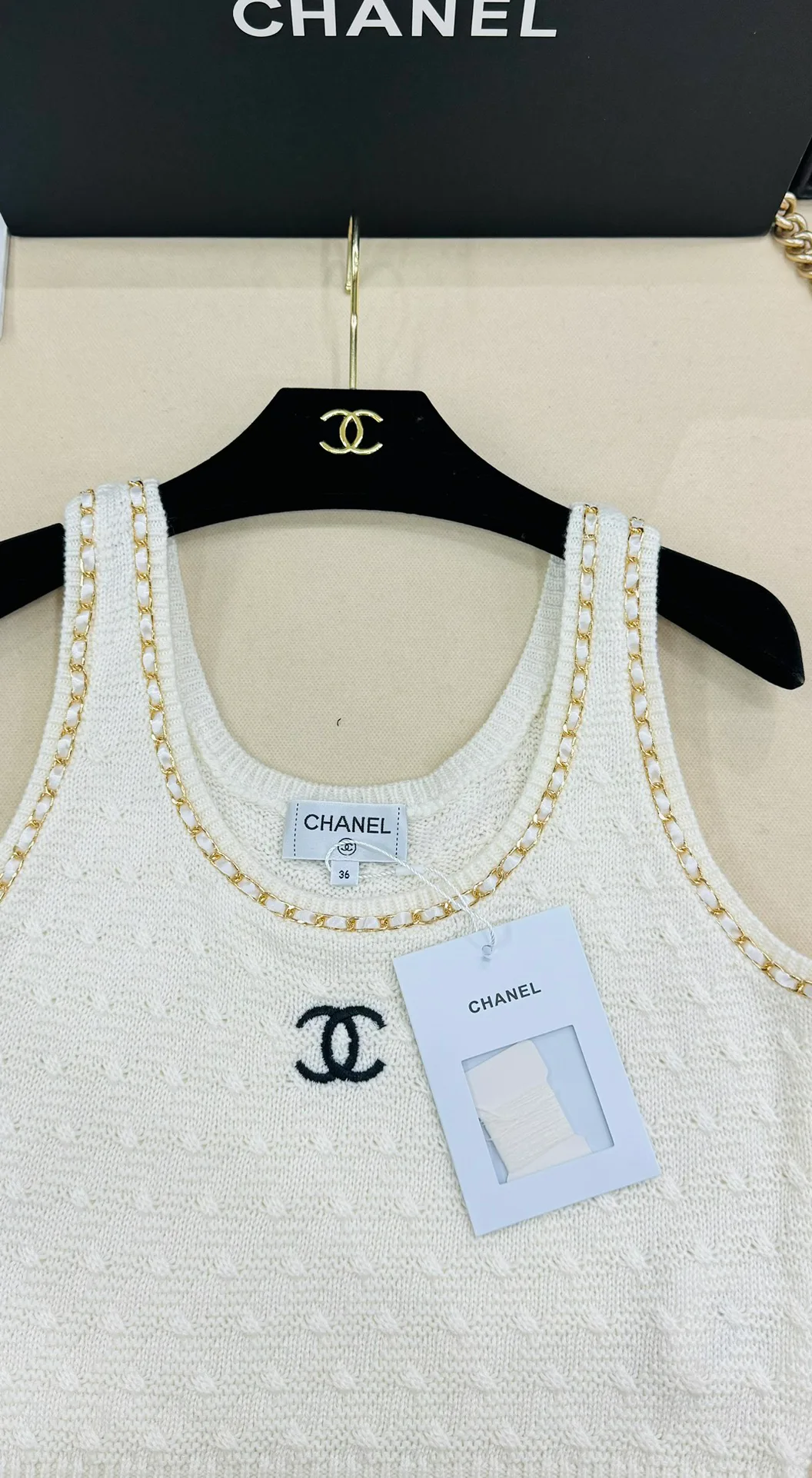 Жилеты Женские Chanel 11278064