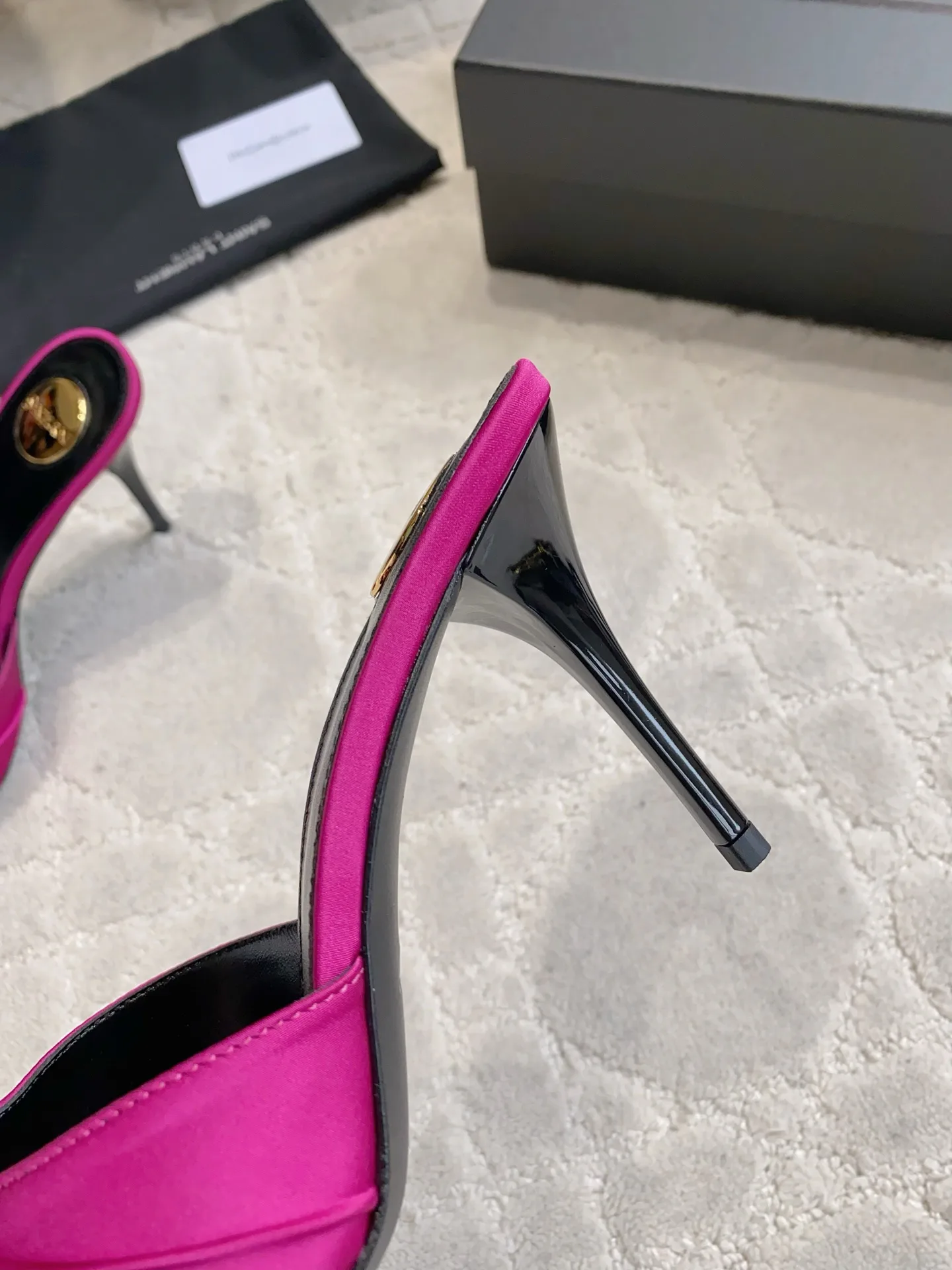 Босоножки Женские Saint Laurent 13332010