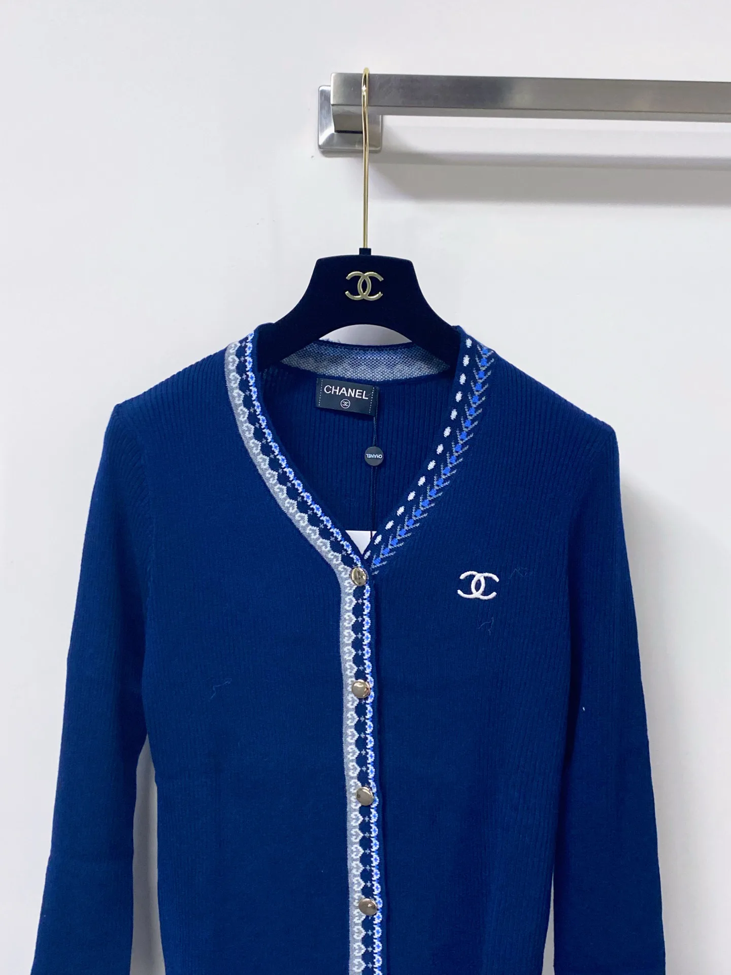 Джемперы И Свитеры Женские Chanel 18305717