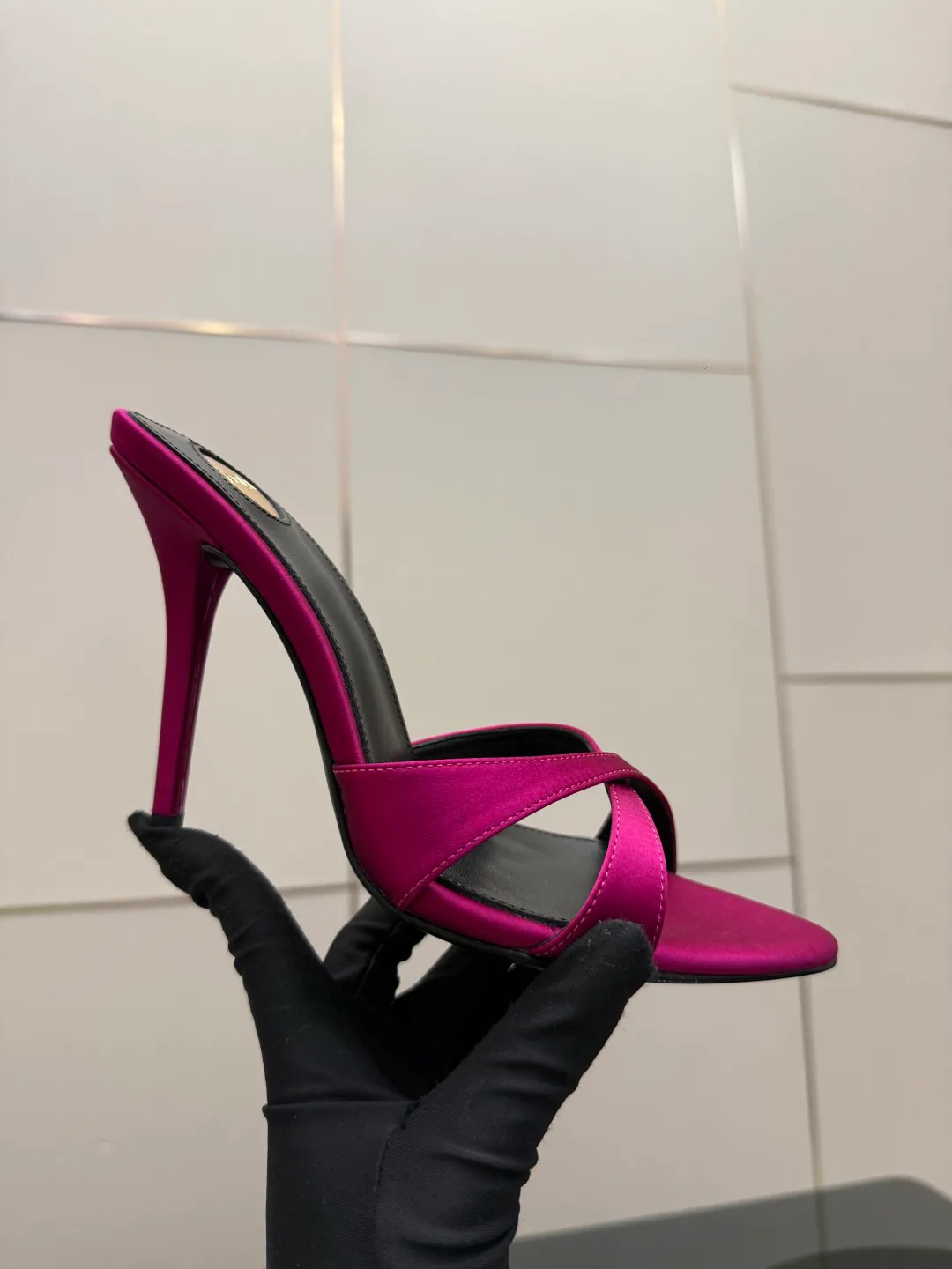 Босоножки Женские Saint Laurent 11409895