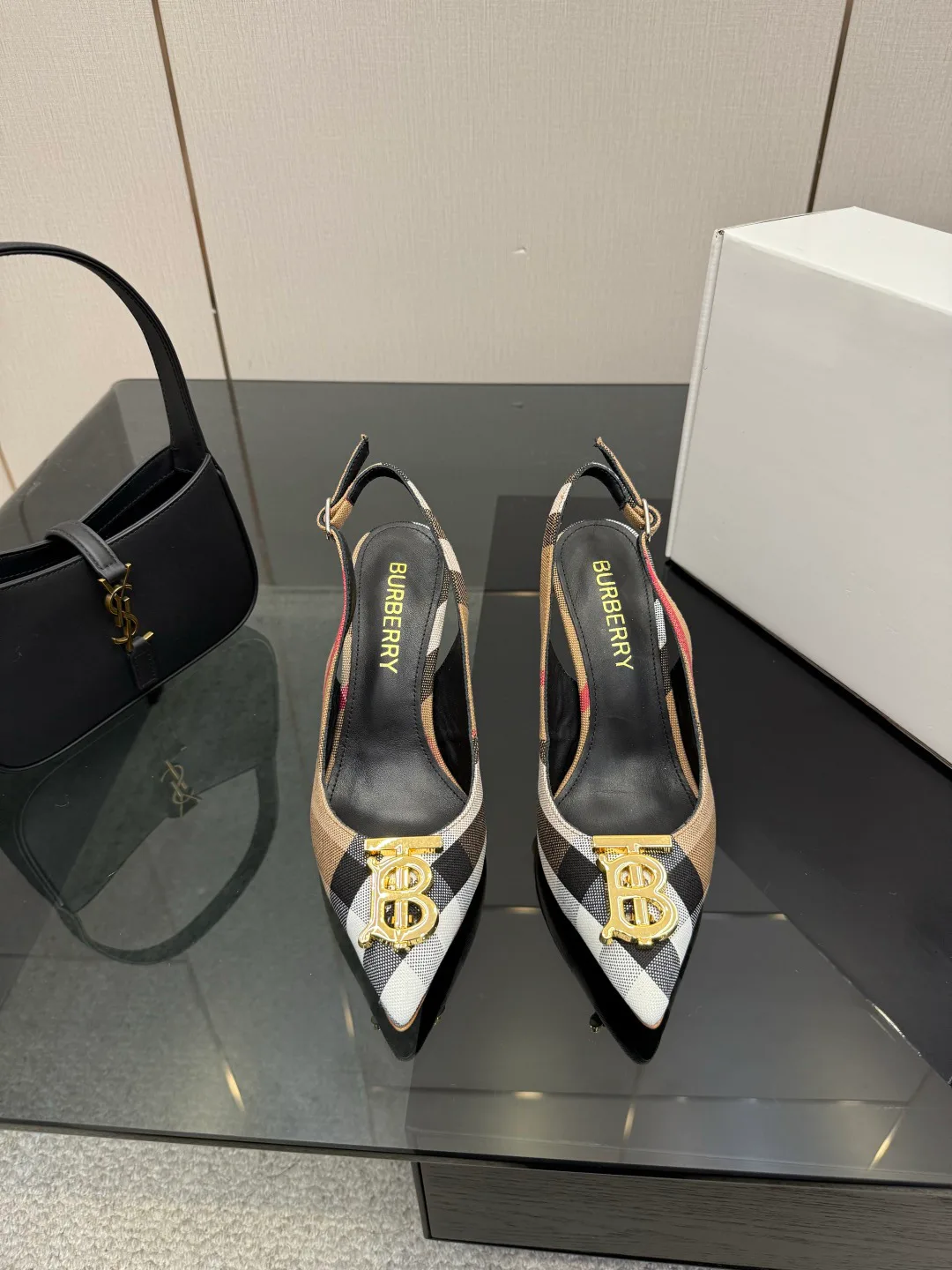 Туфли Женские Burberry 11336449