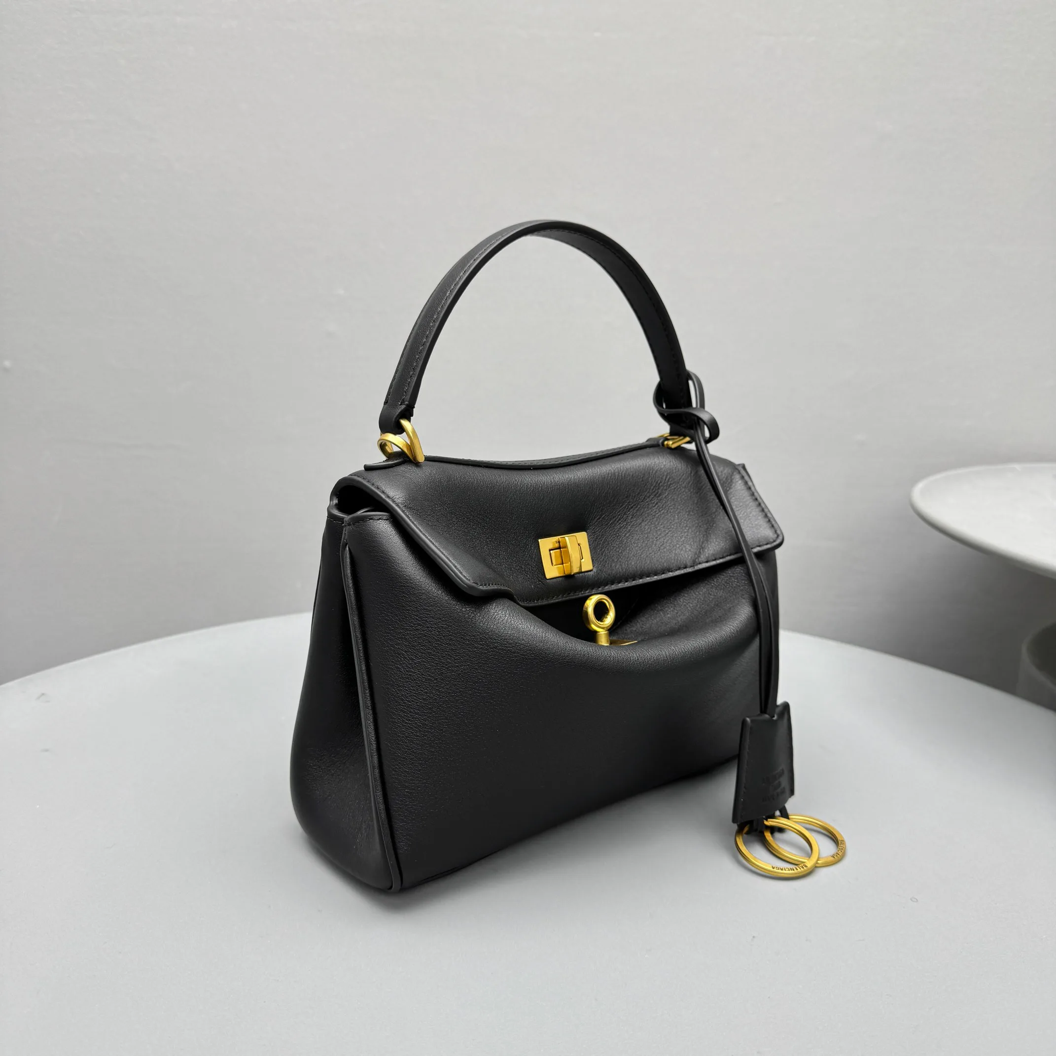 Классические Сумки Женские Bottega Veneta 11451461