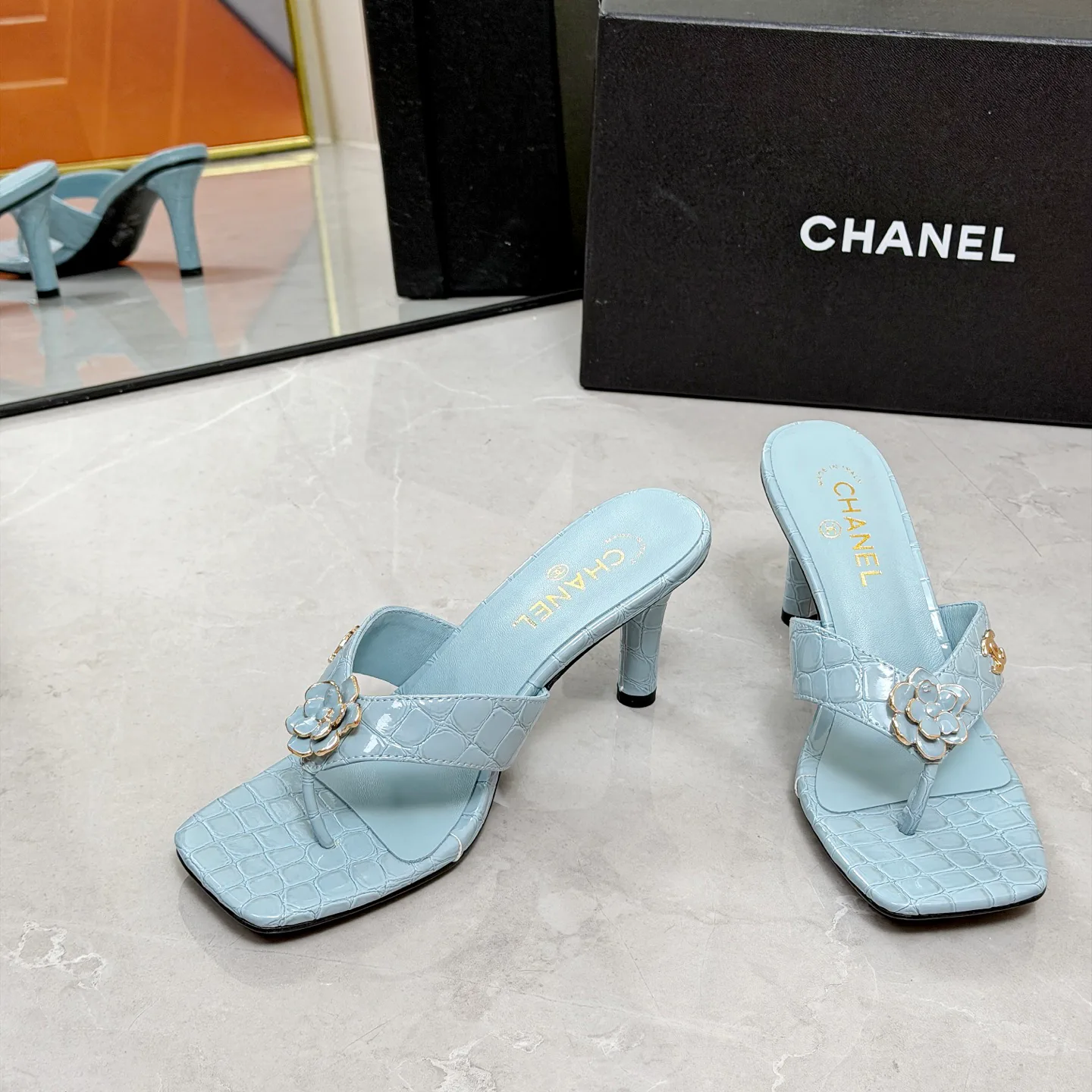 Босоножки Женские Chanel 17335025