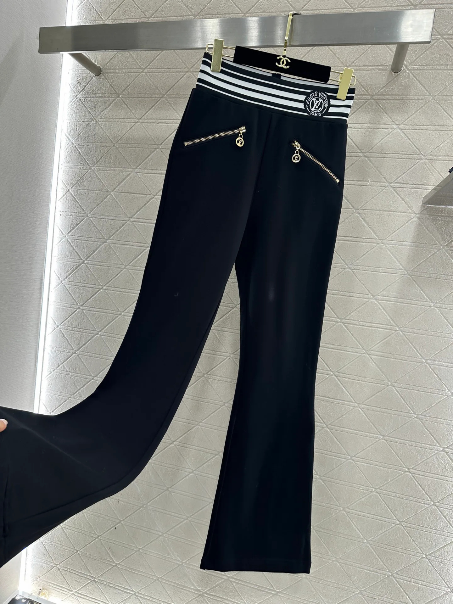 Брюки Женские Louis Vuitton 11347944