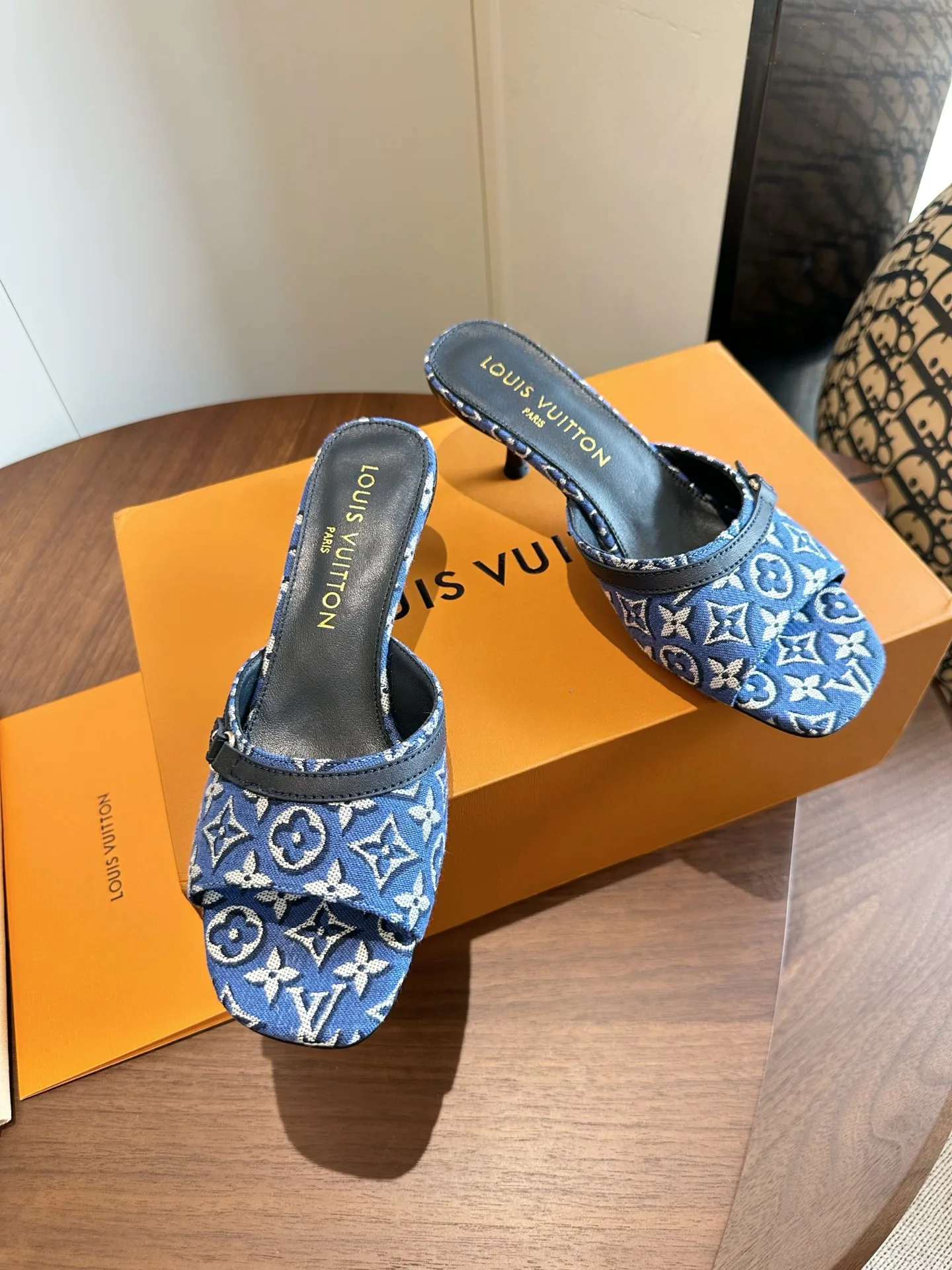 Мюли И Сабо Женские Louis Vuitton 17580803