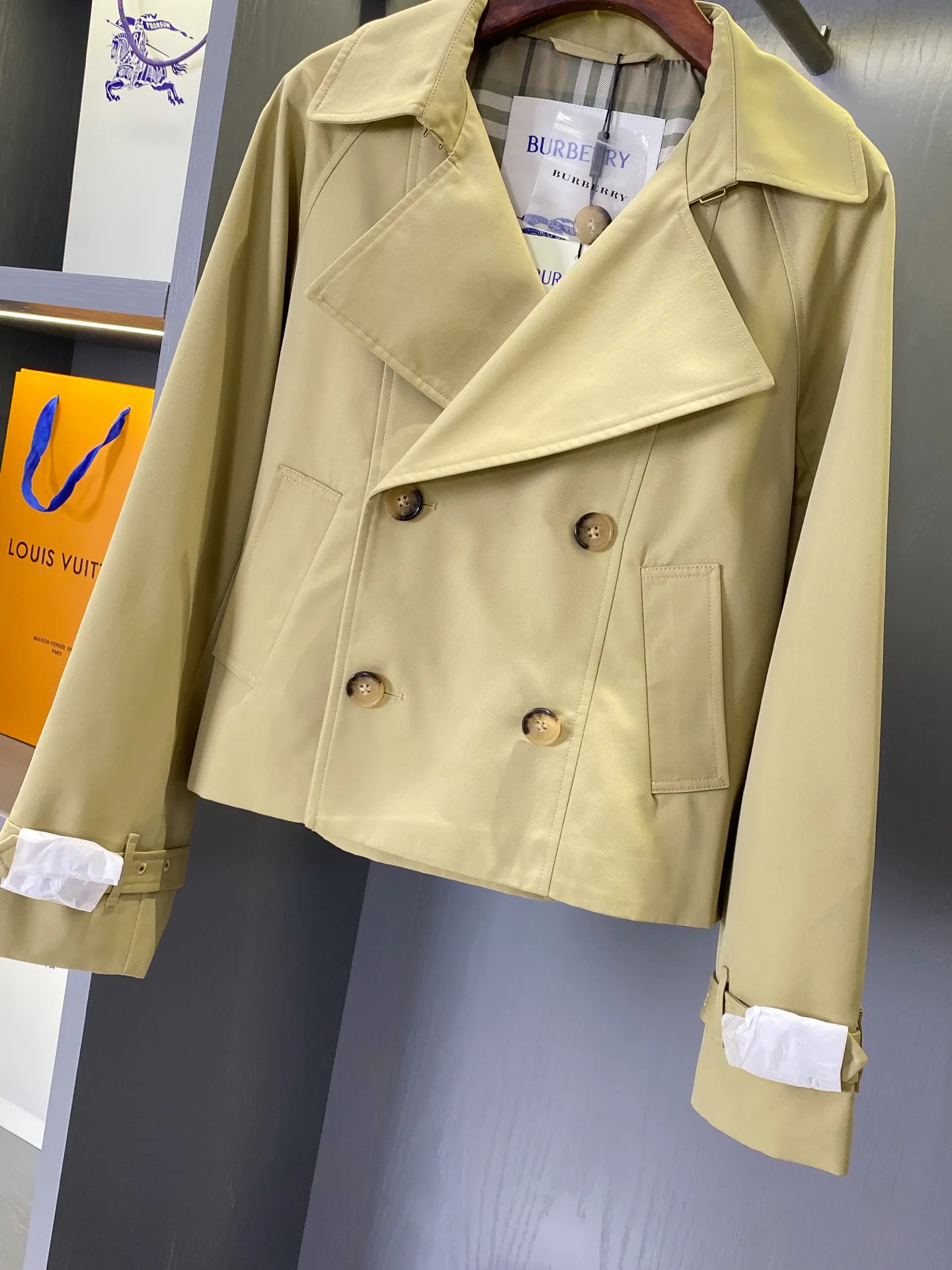 Тренчи Женские Burberry 18016163