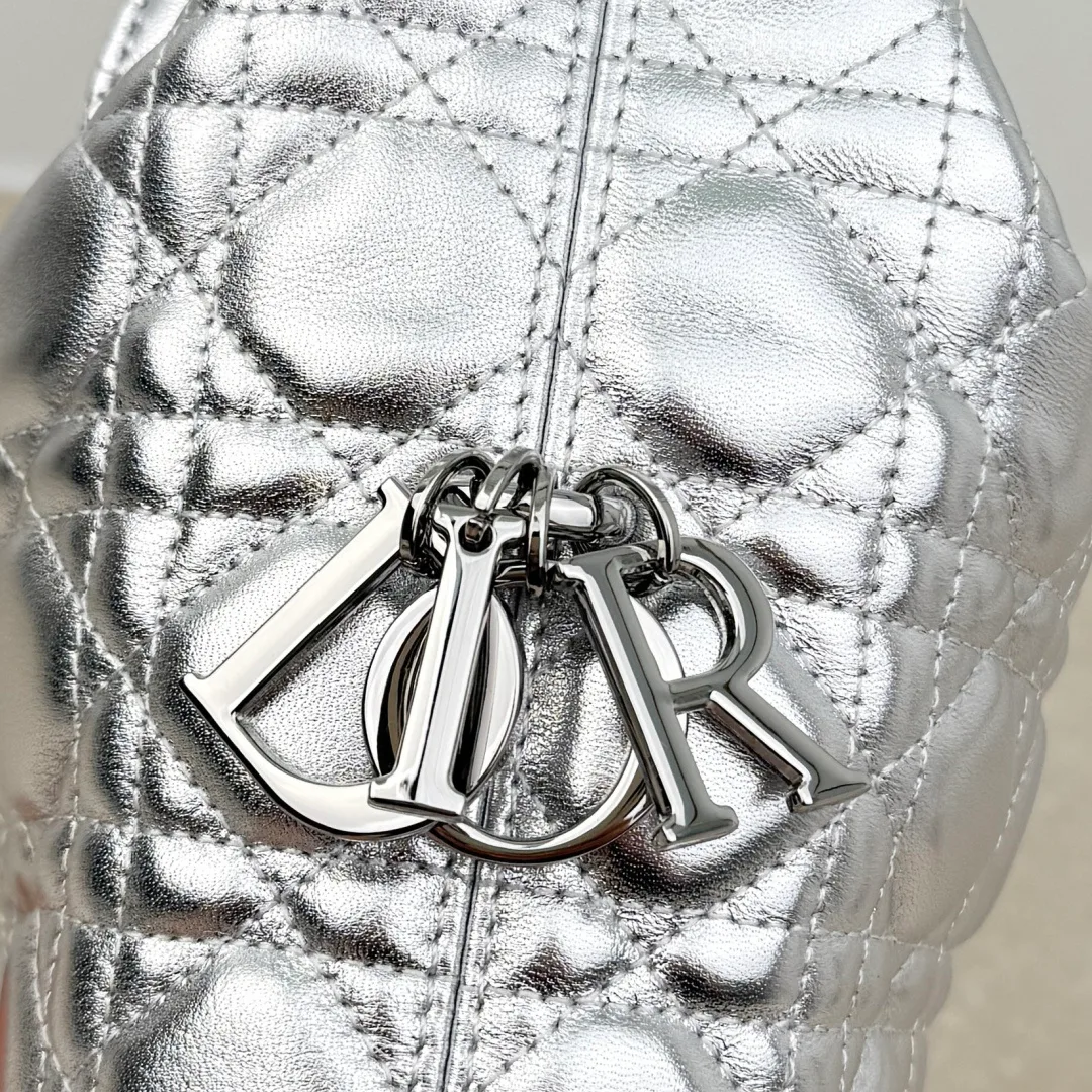 Классические Сумки Женские Christian Dior 18116279