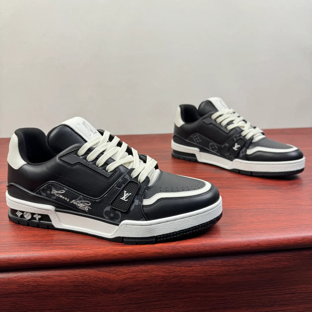 Кроссовки Мужские Louis Vuitton 11917355