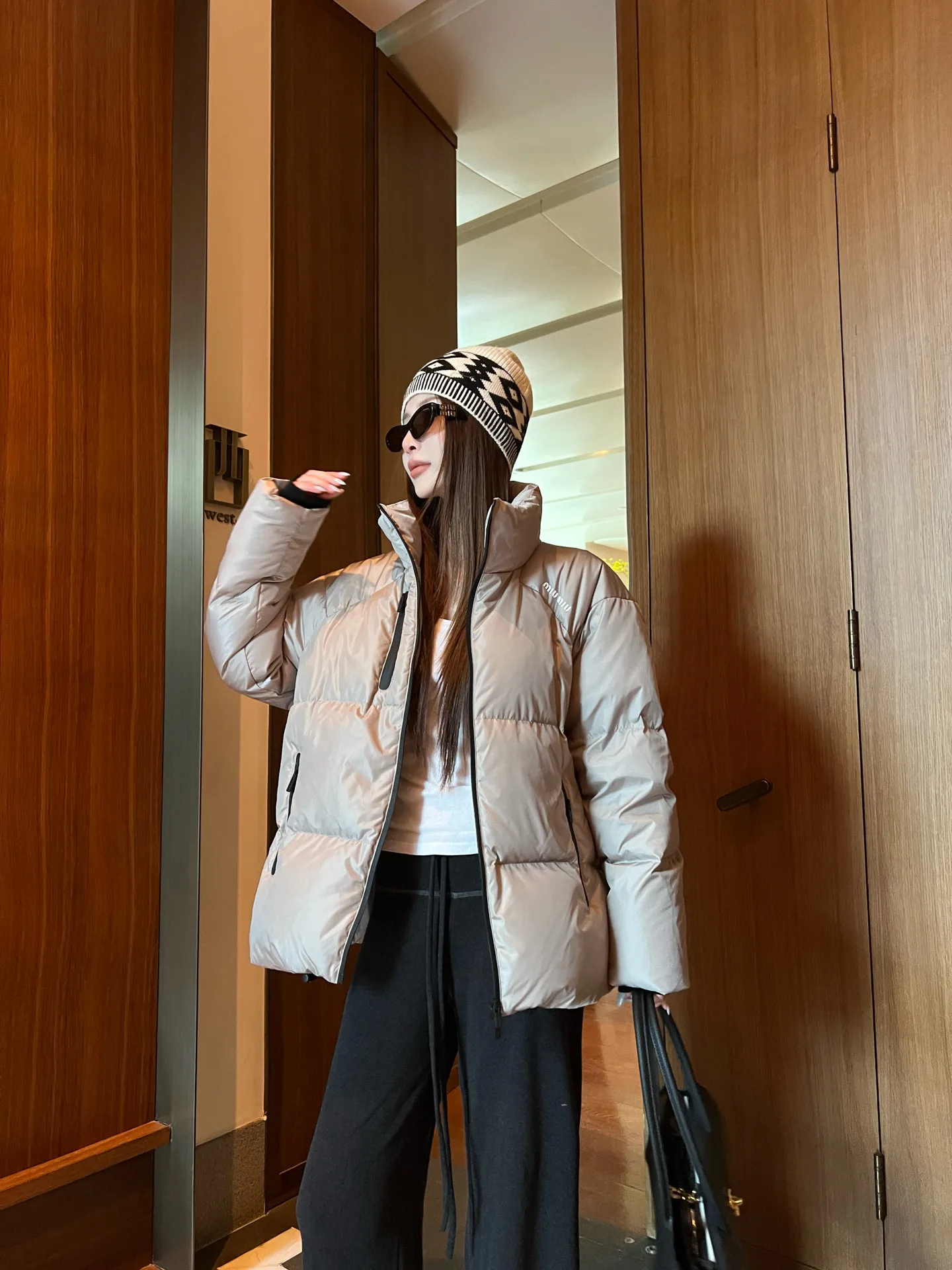 Куртки И Пуховики Женские Miu Miu 18108728