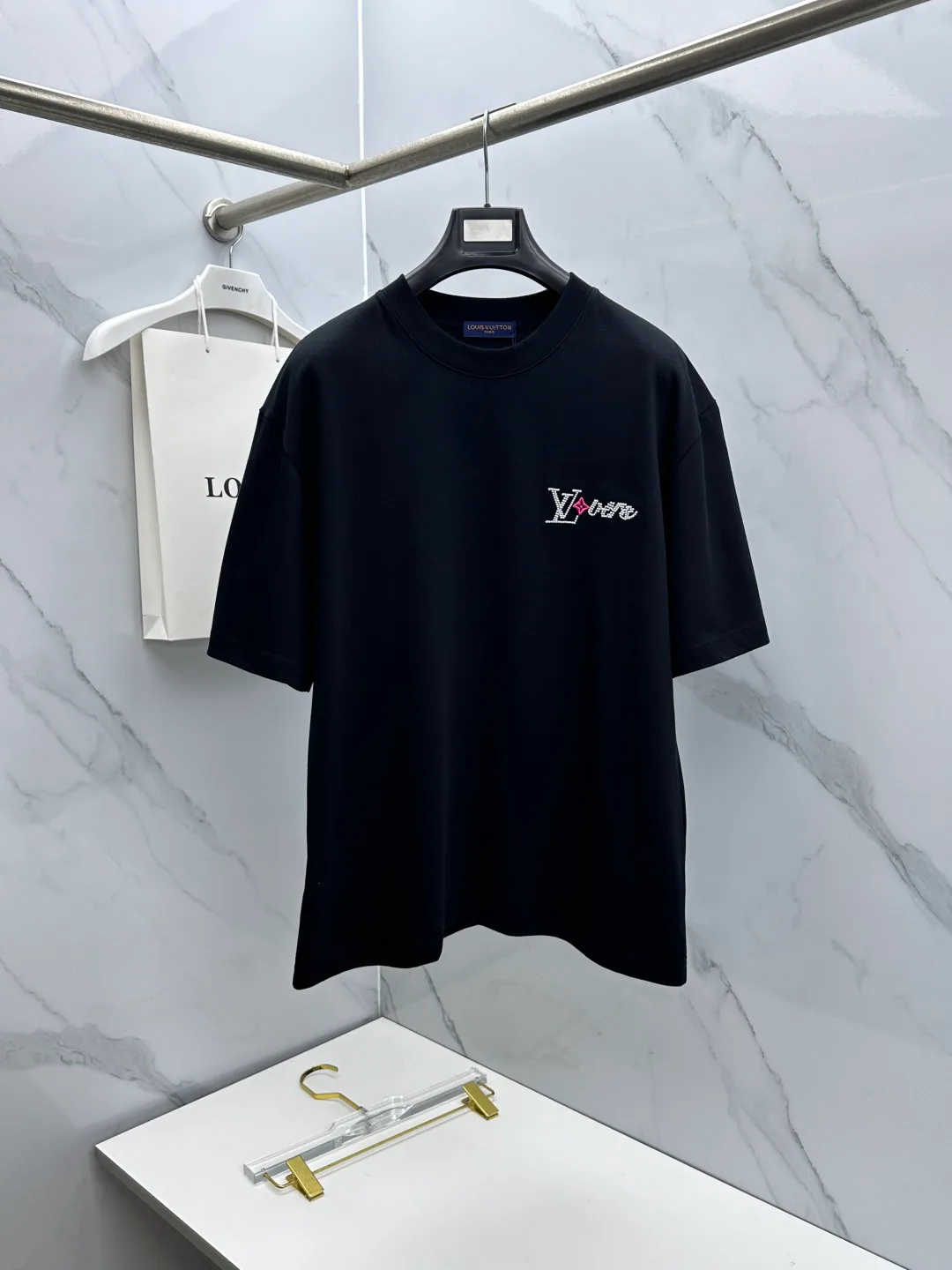 Футболки Женские Louis Vuitton 13118781