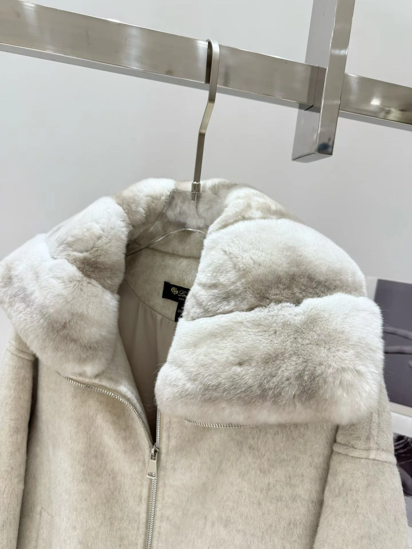 Куртки И Пуховики Женские Loro Piana 20093462