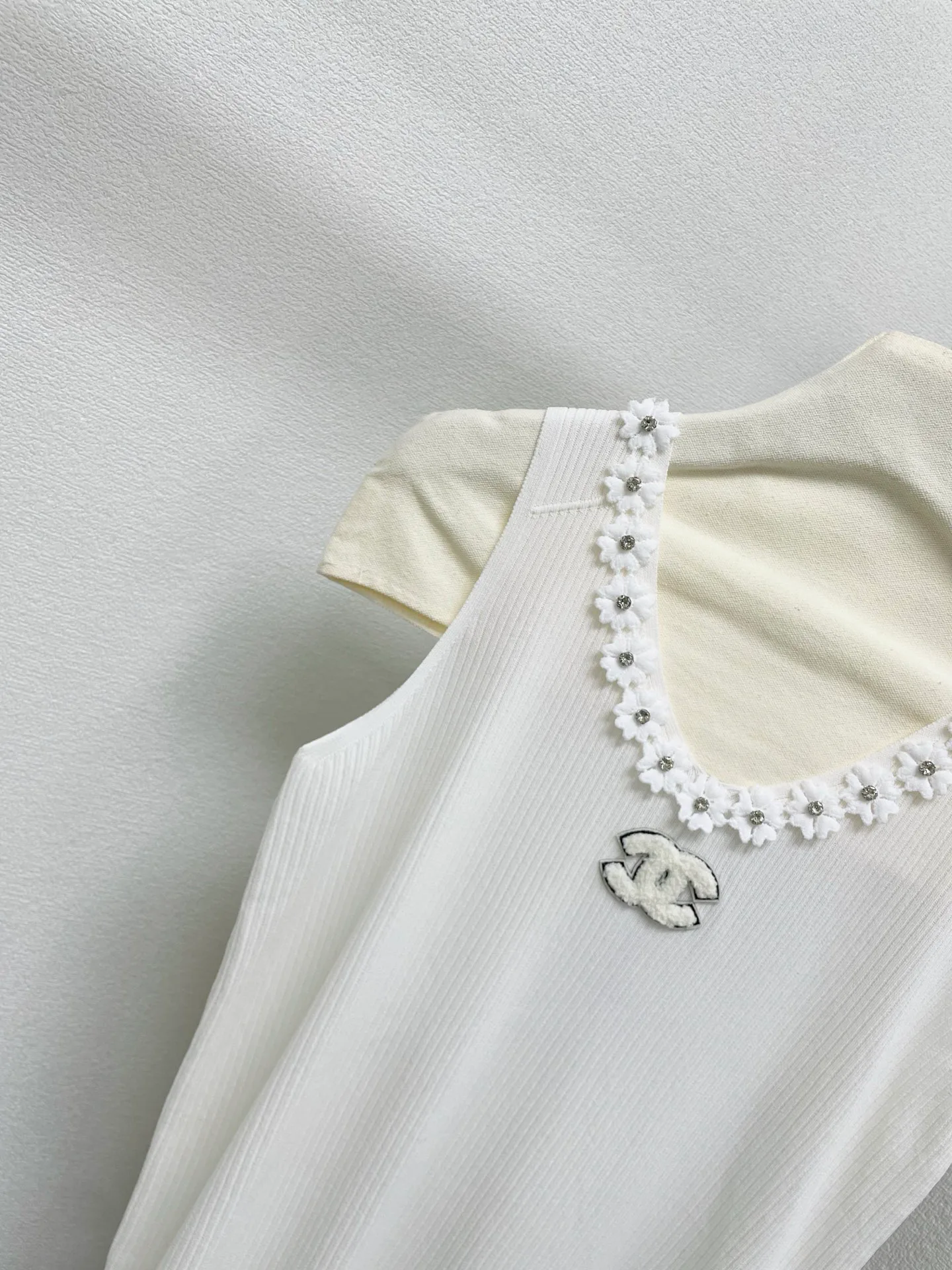 Топы Женские Chanel 11239602