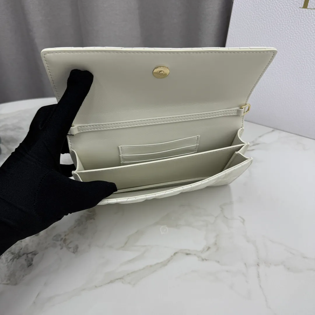 Классические Сумки Женские Christian Dior 12594769
