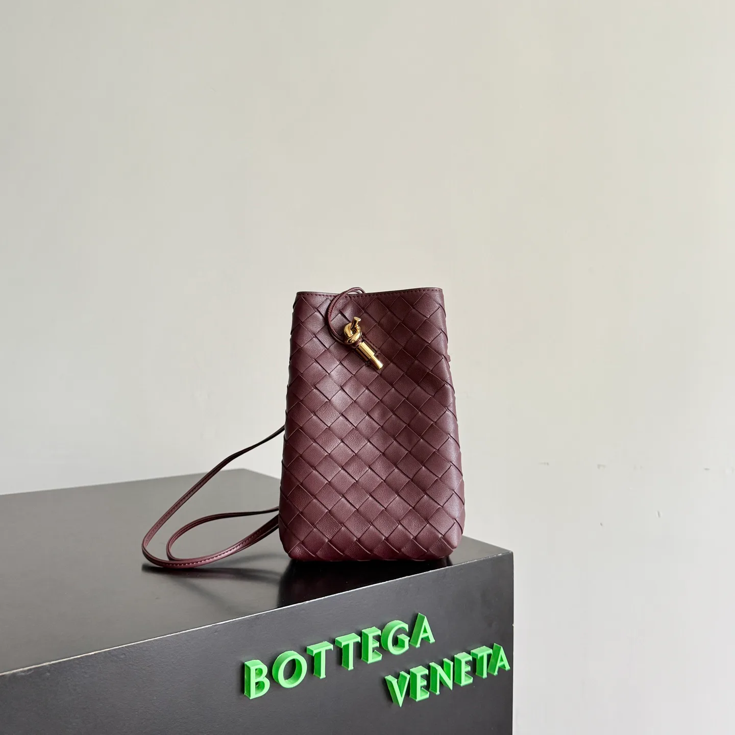 Сумки На Ремне Женские Bottega Veneta 17533317