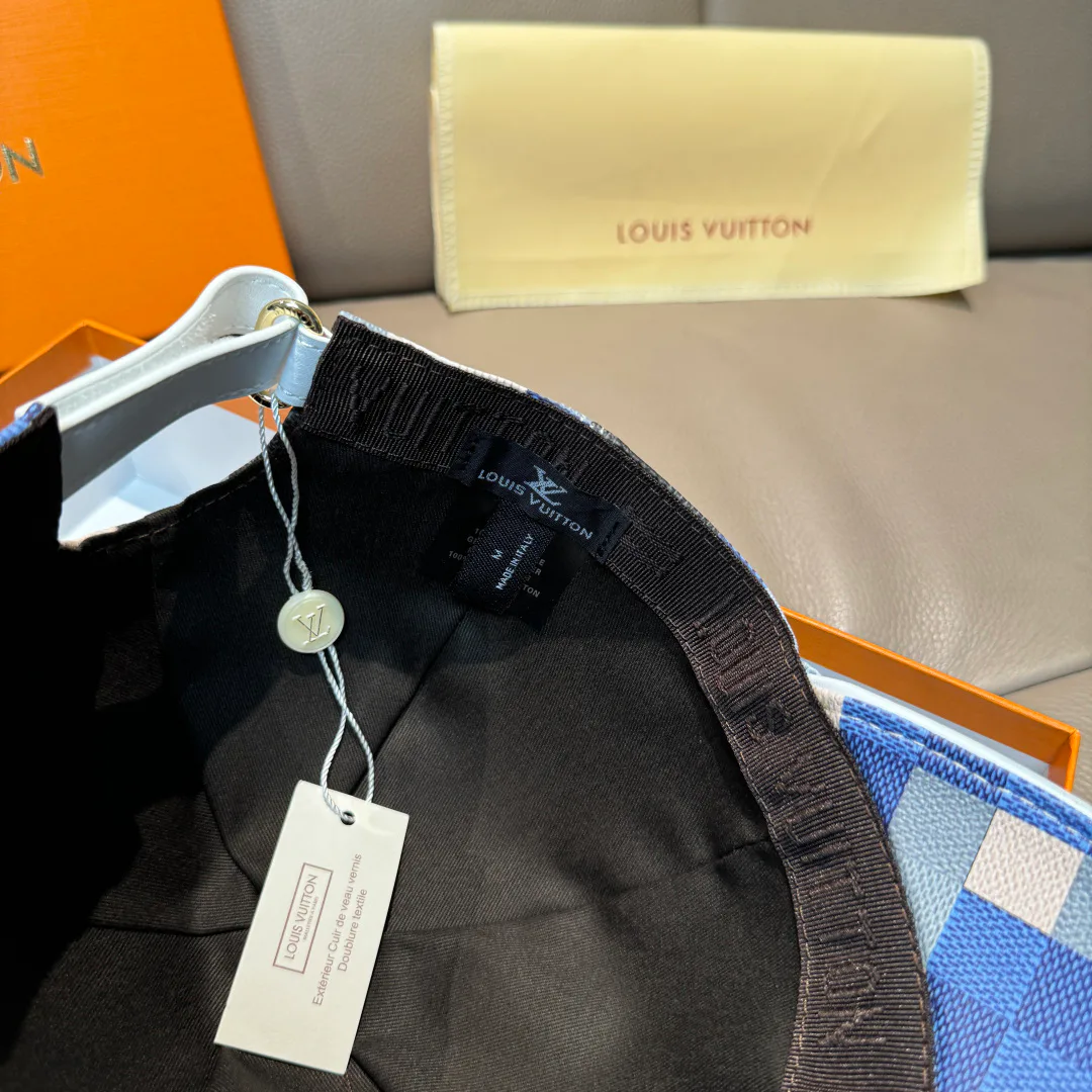 Головные Уборы Louis Vuitton 4550051