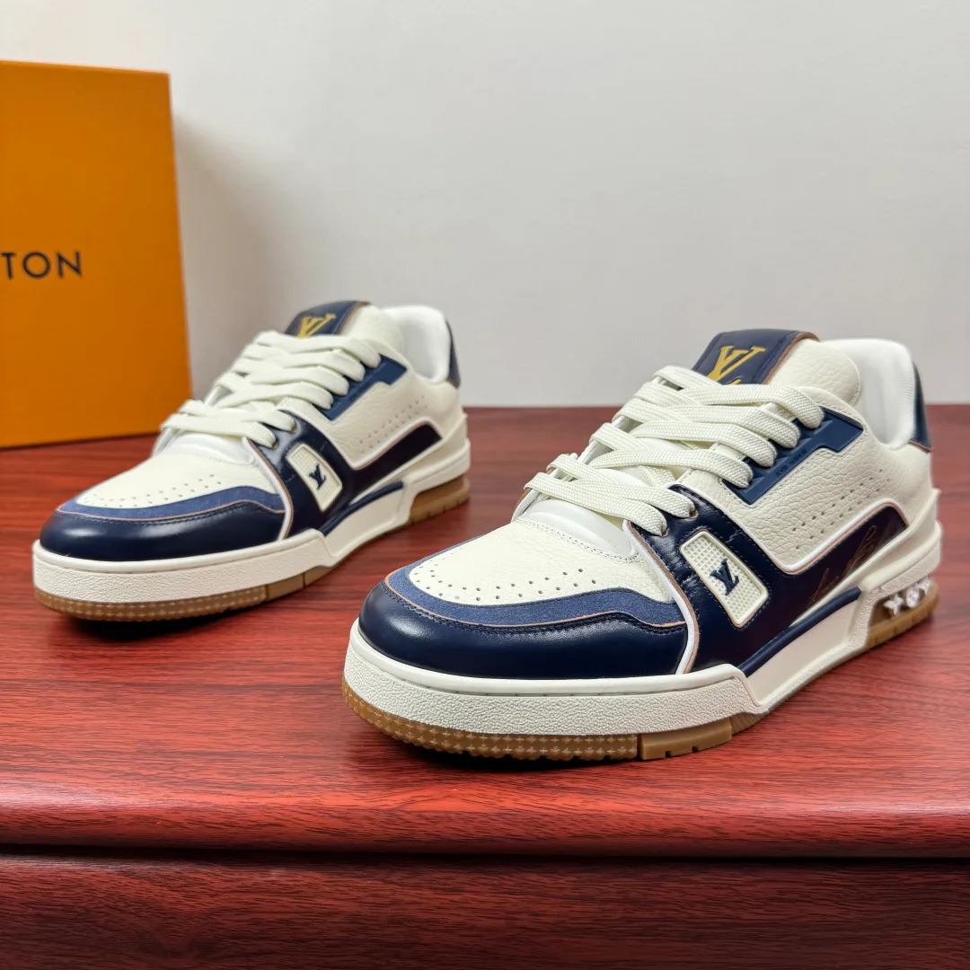 Кроссовки Мужские Louis Vuitton 11917362