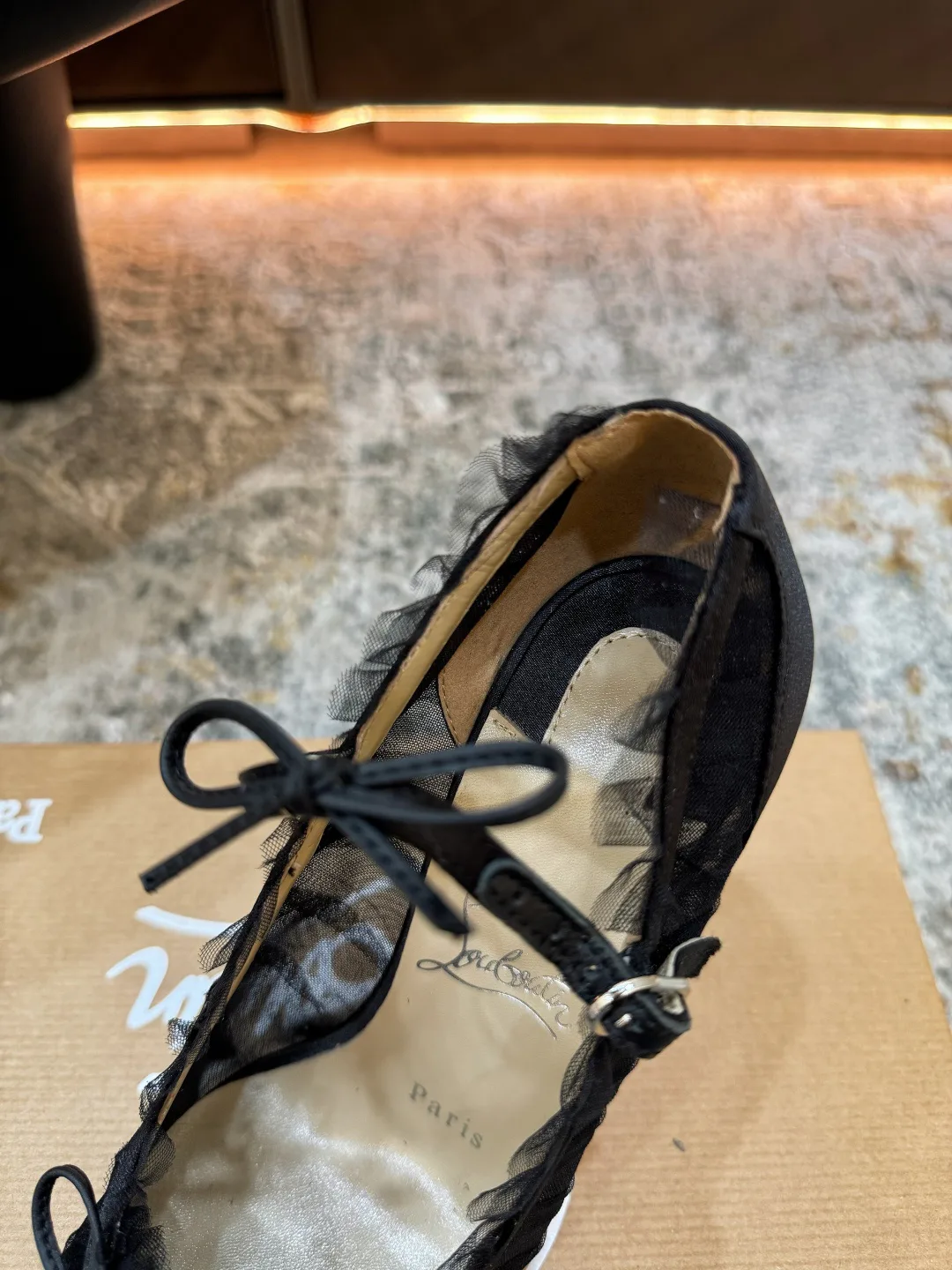 Туфли Женские Christian Louboutin 17524670