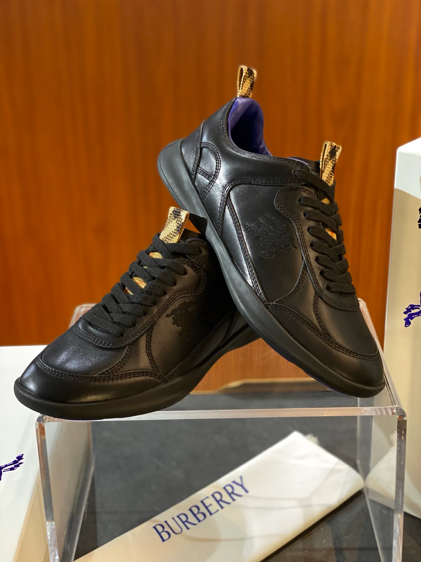 Кроссовки Мужские Burberry 1319086