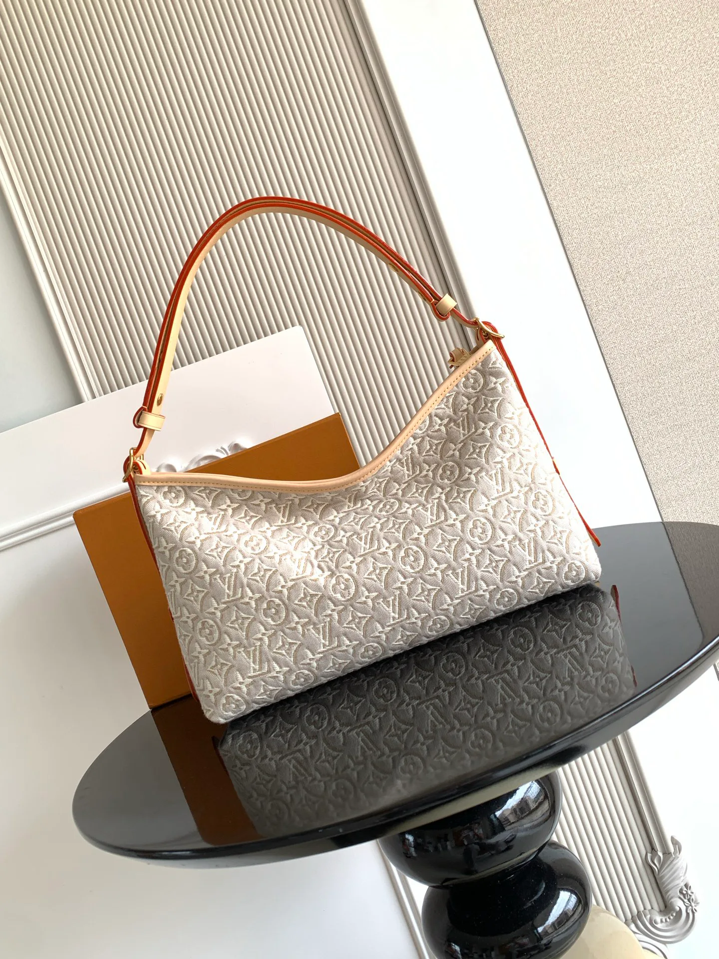 Классические Сумки Женские Louis Vuitton 17483340