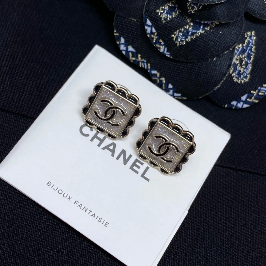 Бижутерия Chanel 1888538
