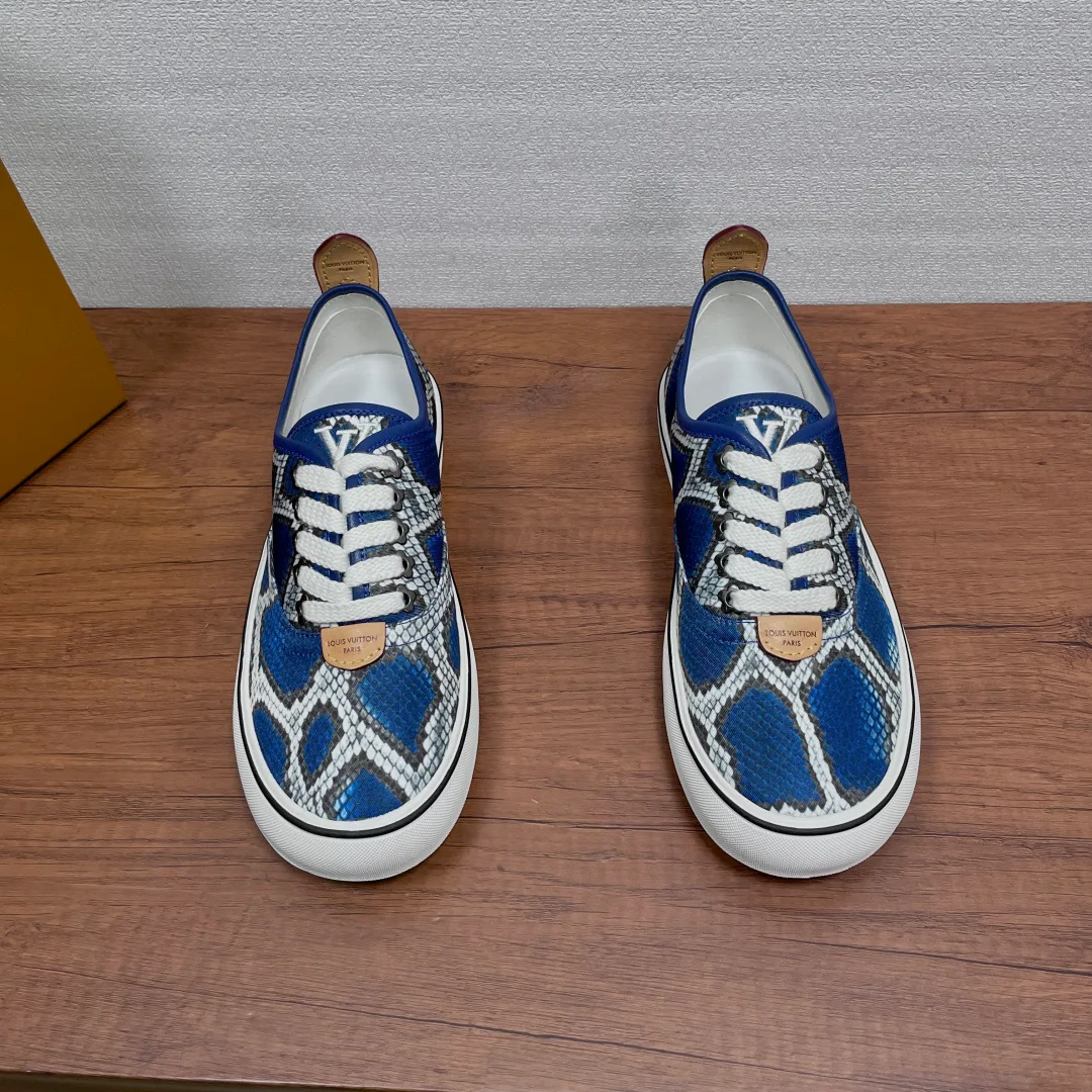 Кроссовки Мужские Louis Vuitton 18626457