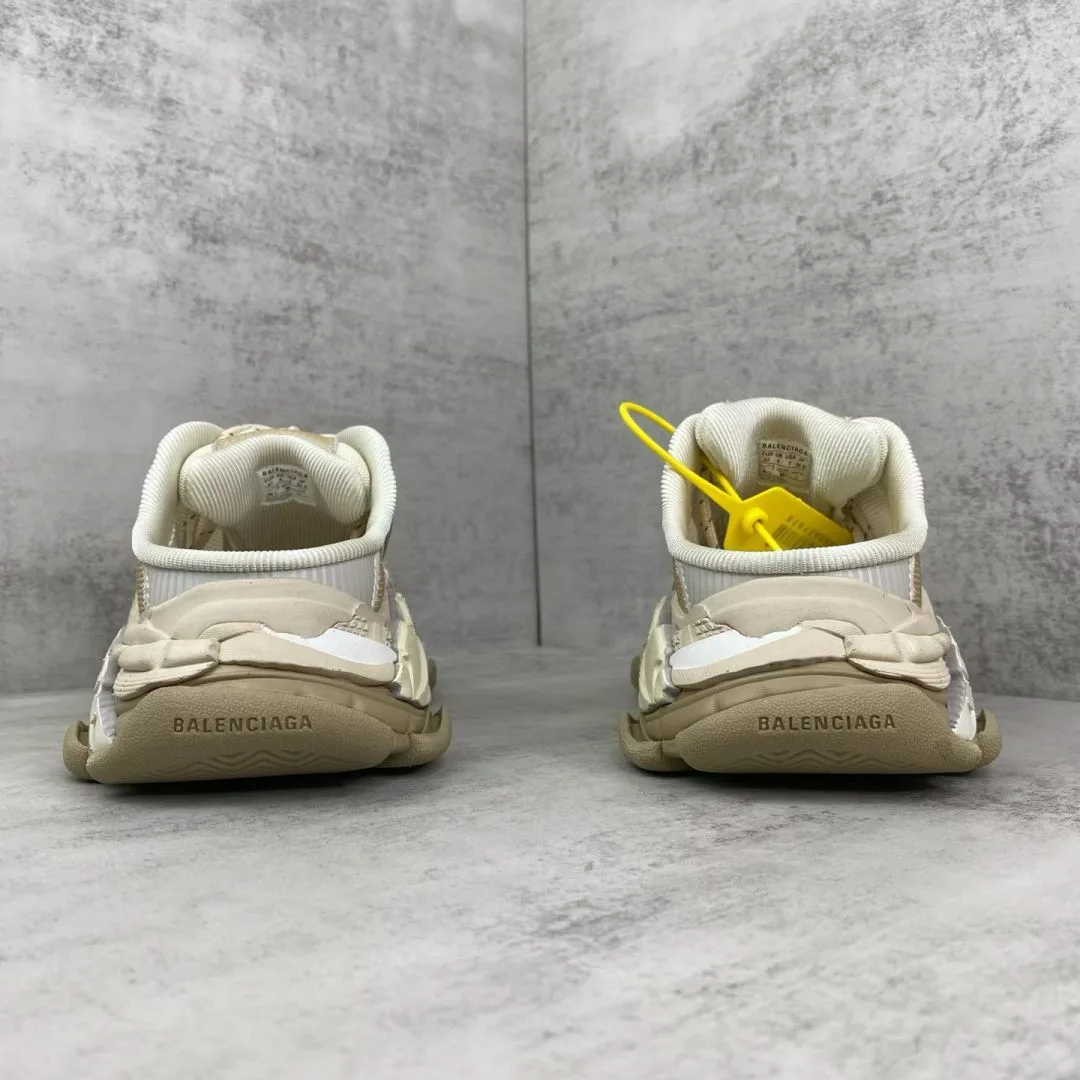 Кроссовки Женские Balenciaga 19762406