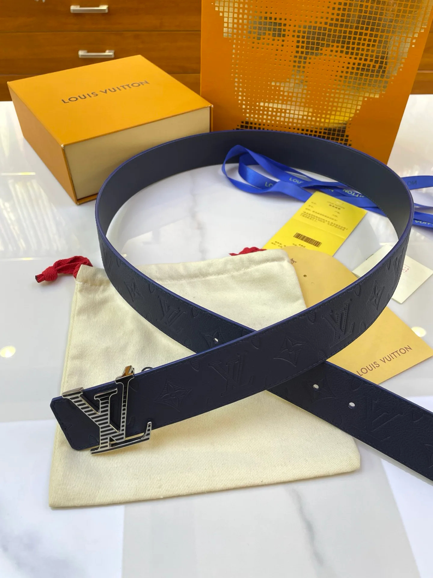 Ремни Louis Vuitton 76704