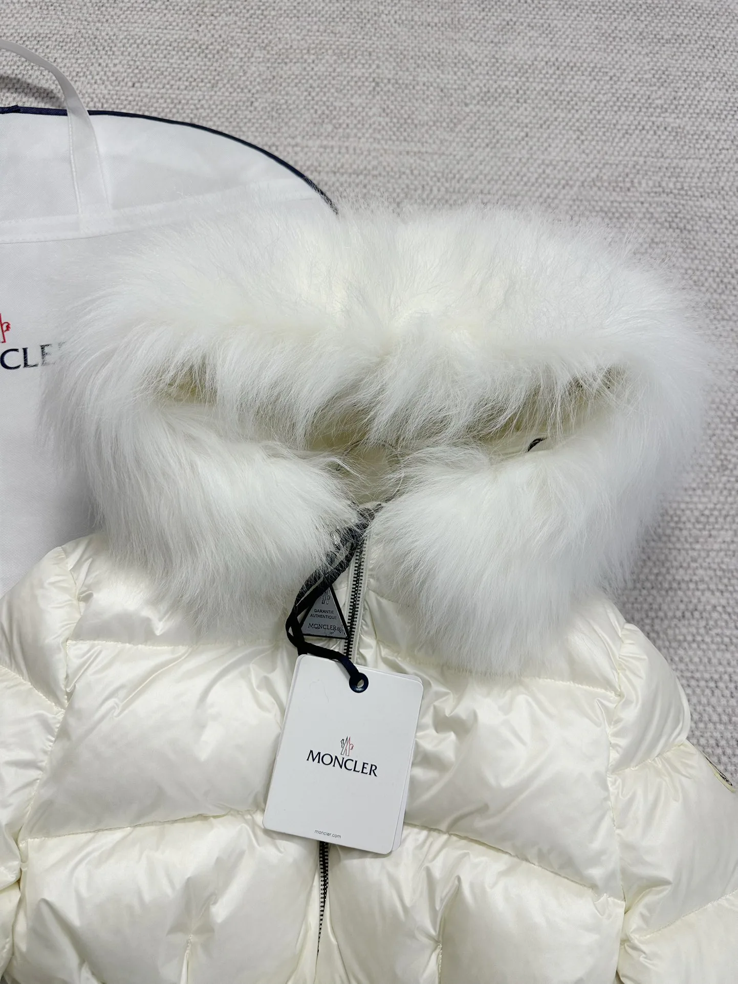 Пуховики Женские Moncler 106627