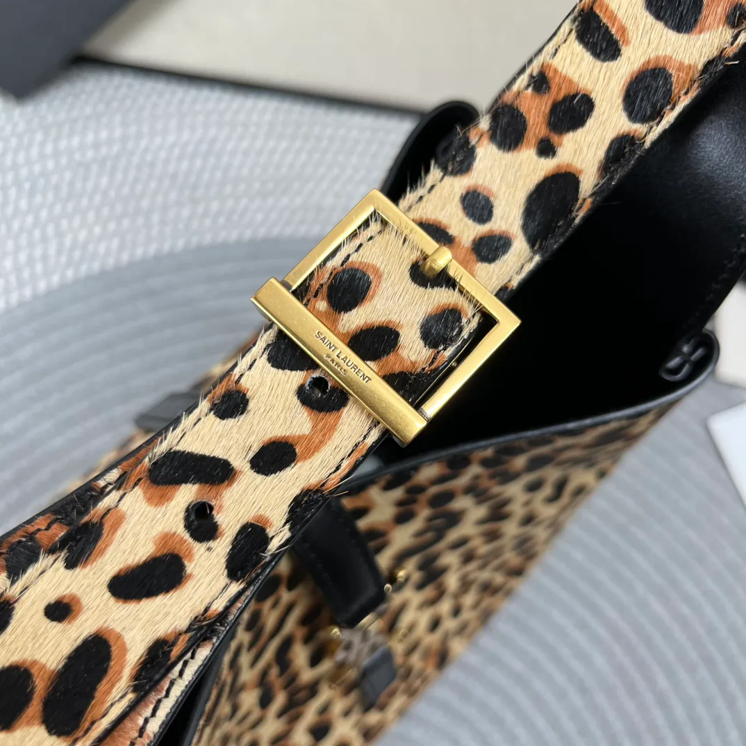 Сумки На Ремне Женские Saint Laurent 143694