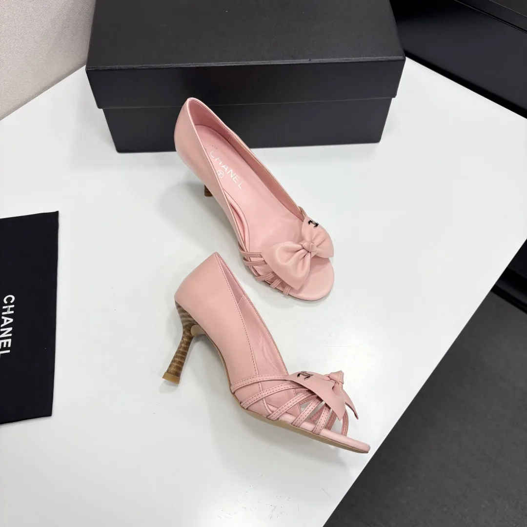 Сандалии Женские Chanel 12696636